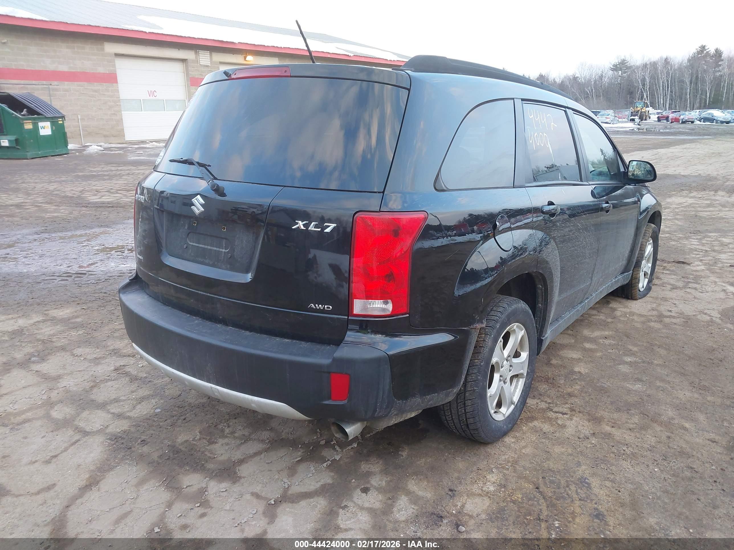 SUZUKI XL7 image 4
