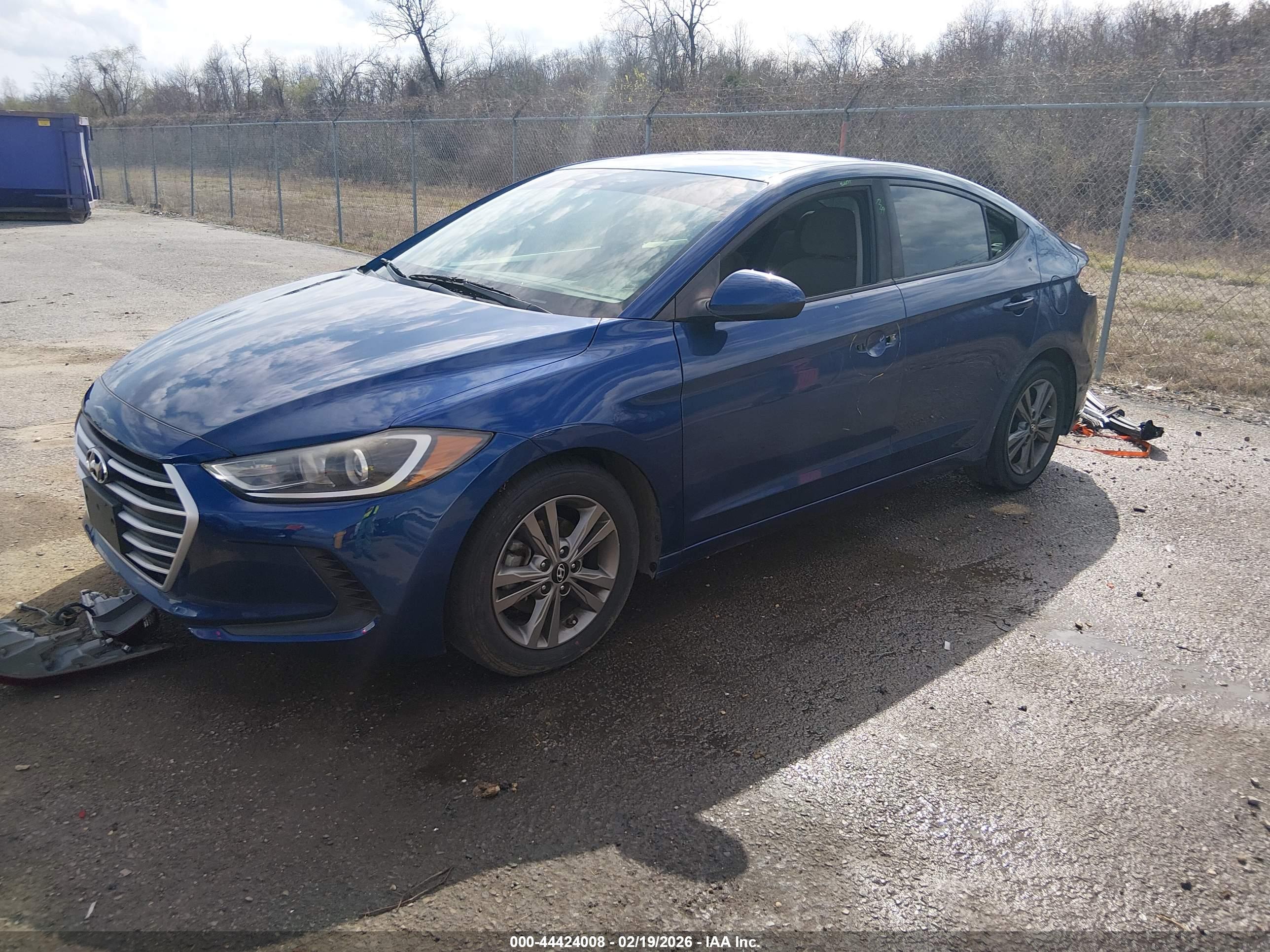 HYUNDAI ELANTRA image 2