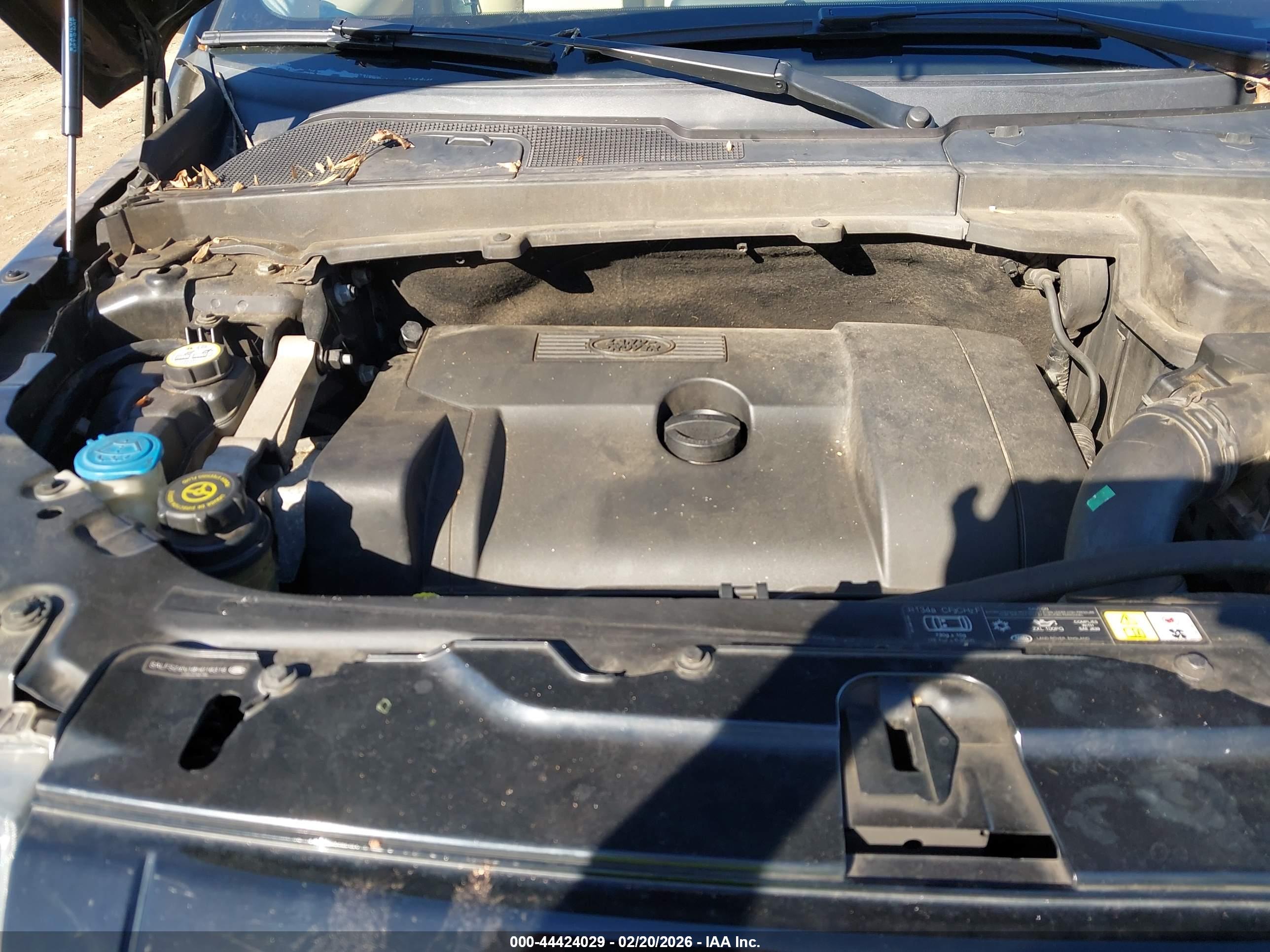 LAND ROVER image 10