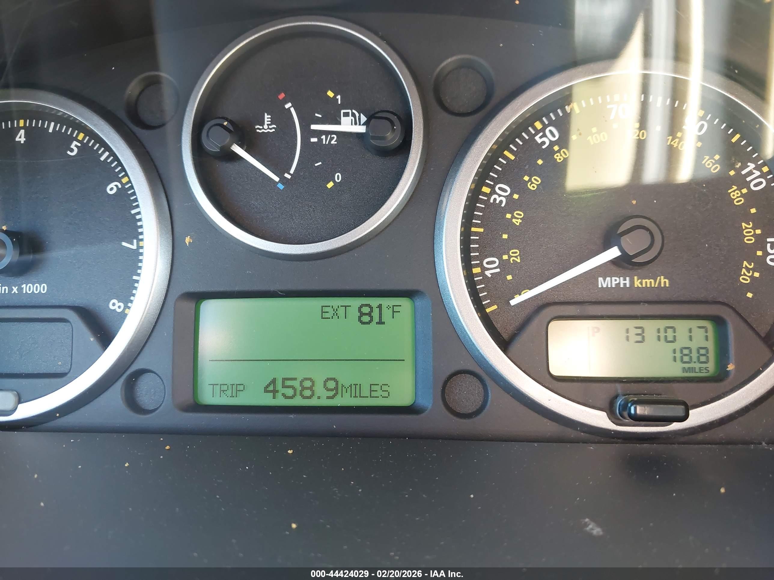 LAND ROVER image 7