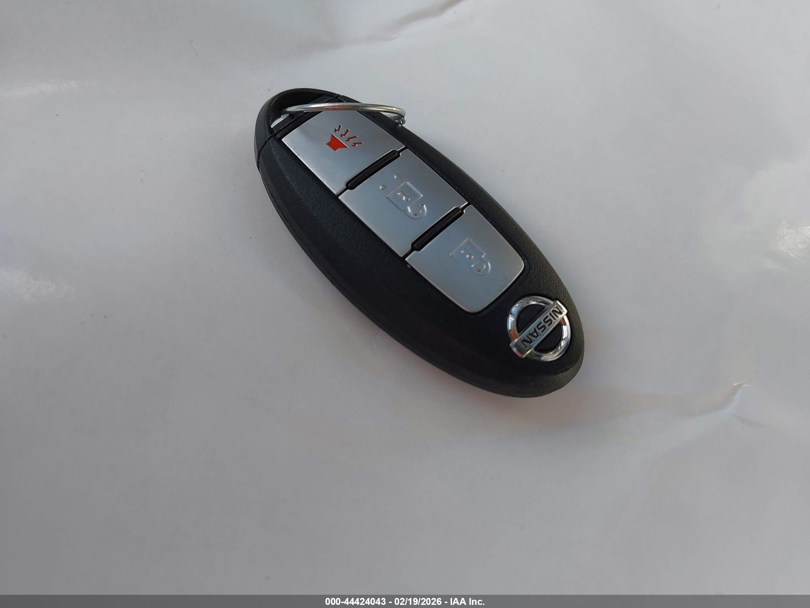NISSAN ROGUE image 11
