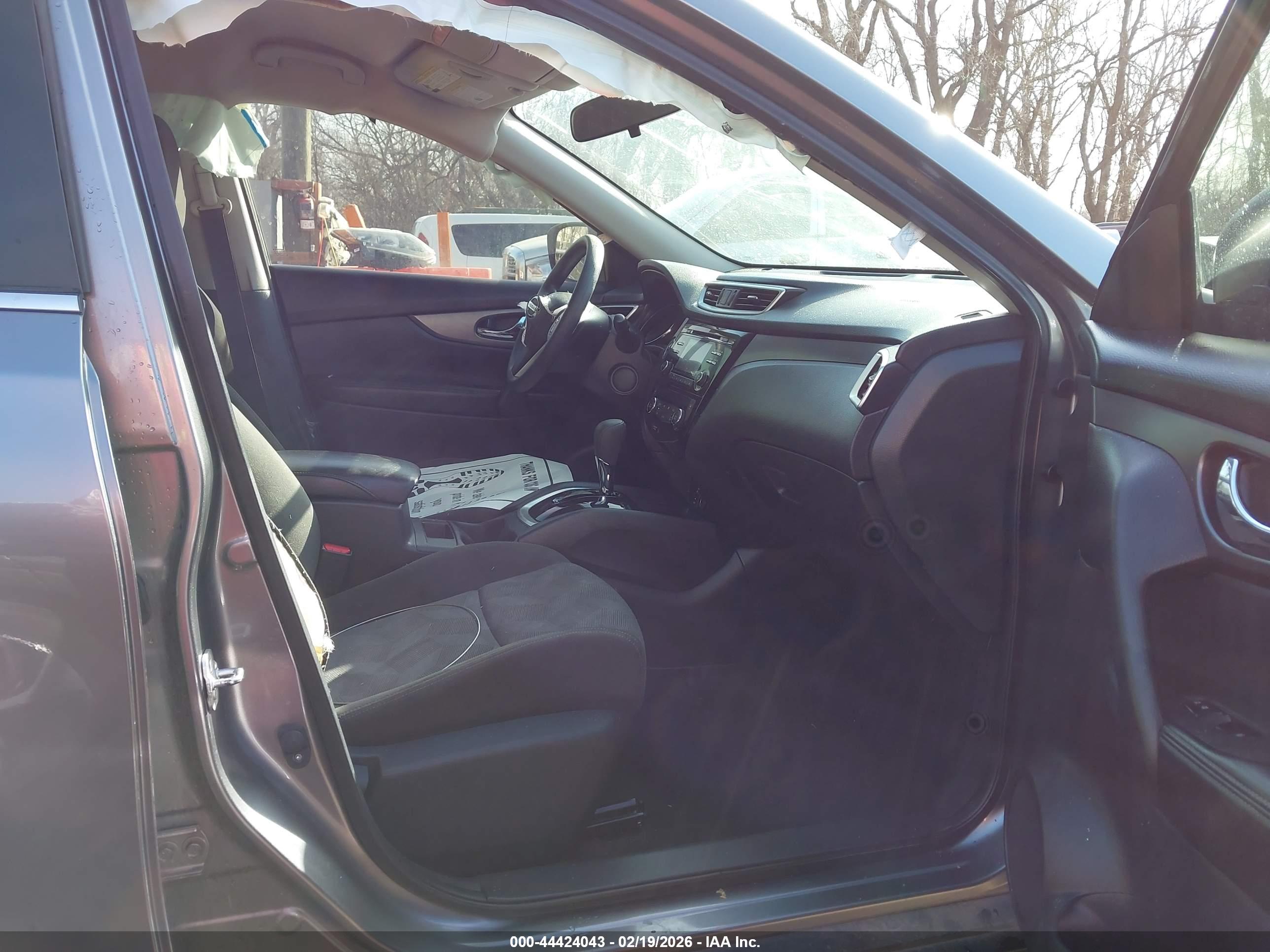 NISSAN ROGUE image 5