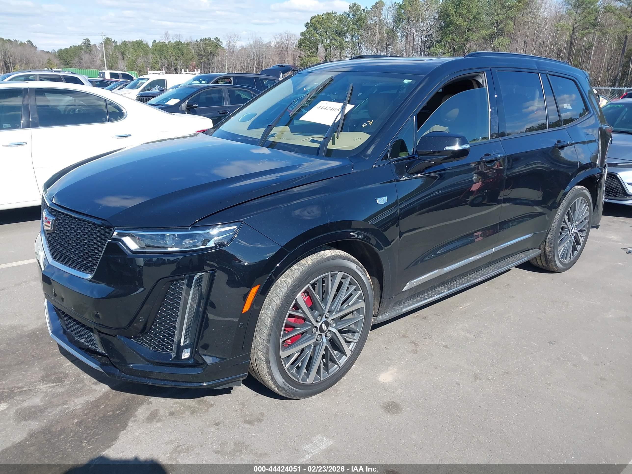 CADILLAC XT6 image 2