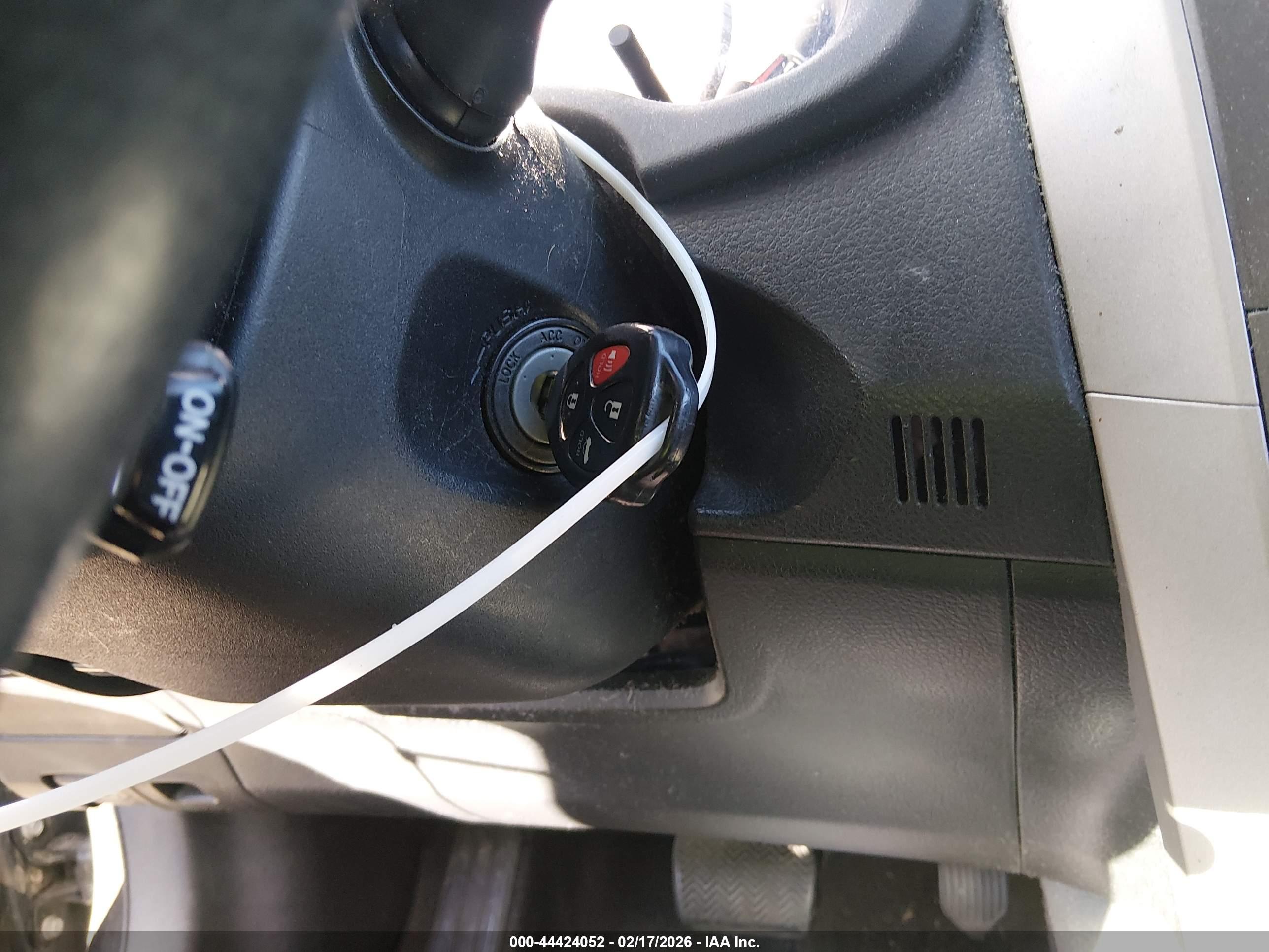 TOYOTA COROLLA image 11