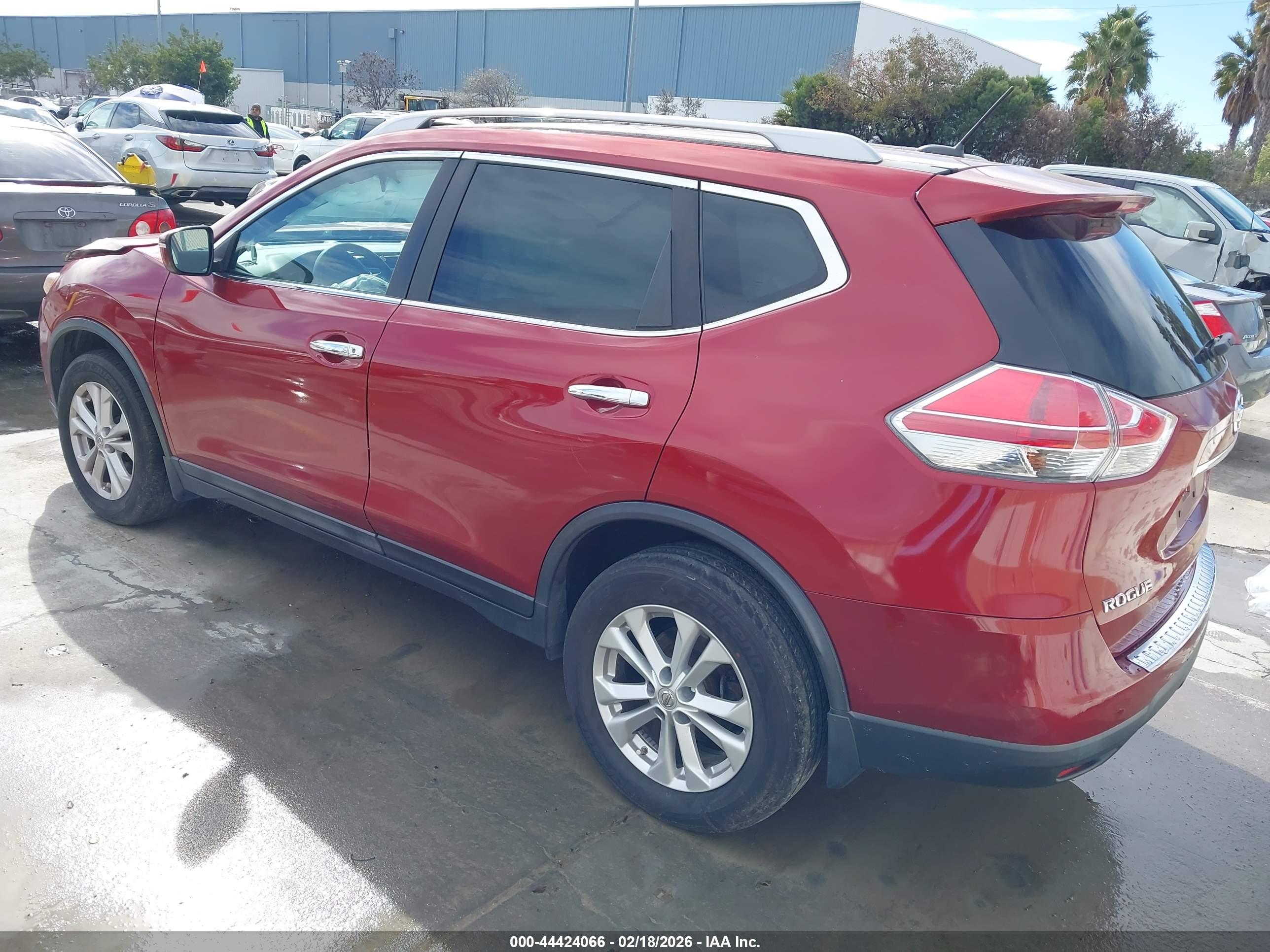 NISSAN ROGUE image 3