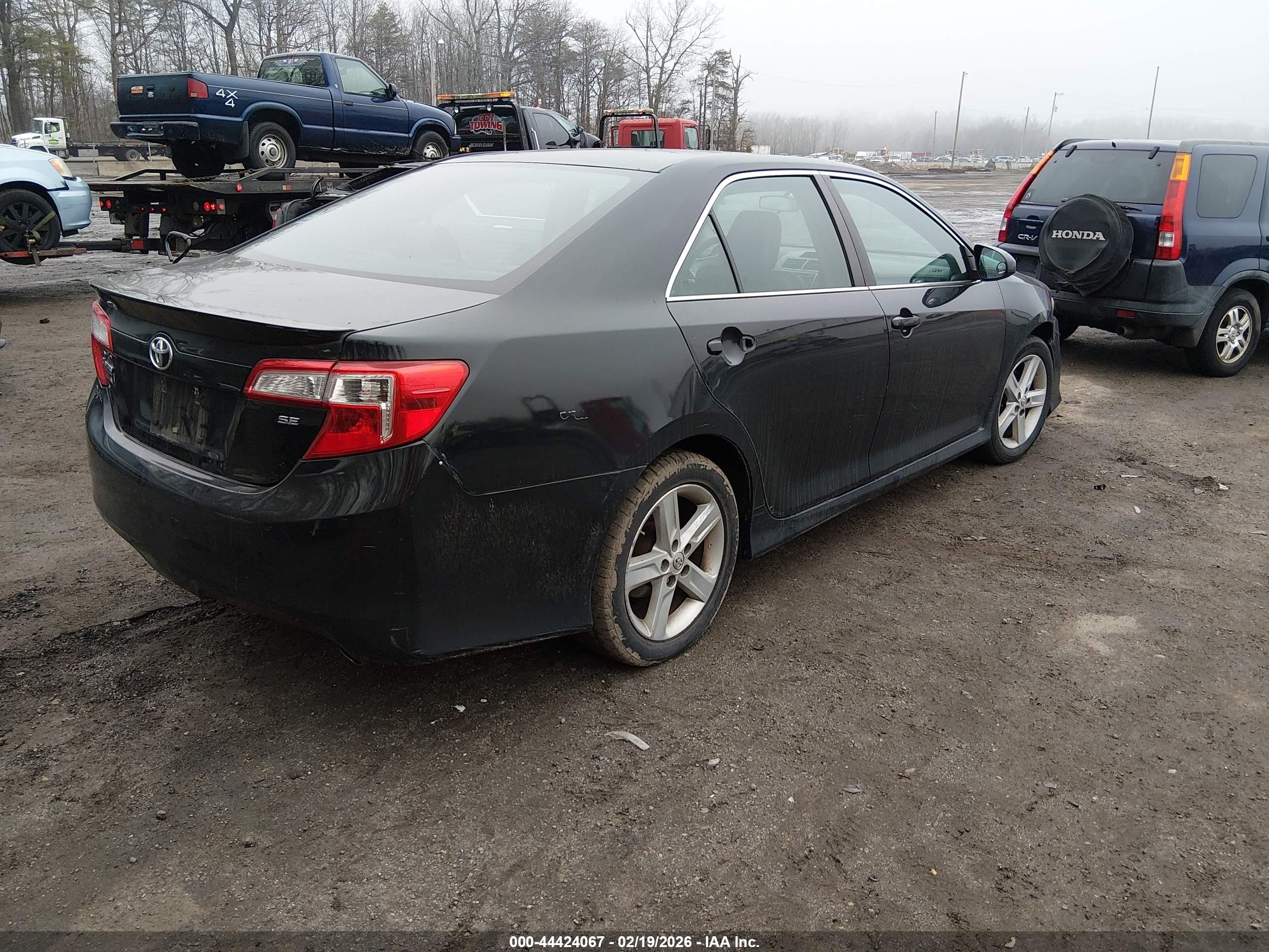 TOYOTA CAMRY image 4