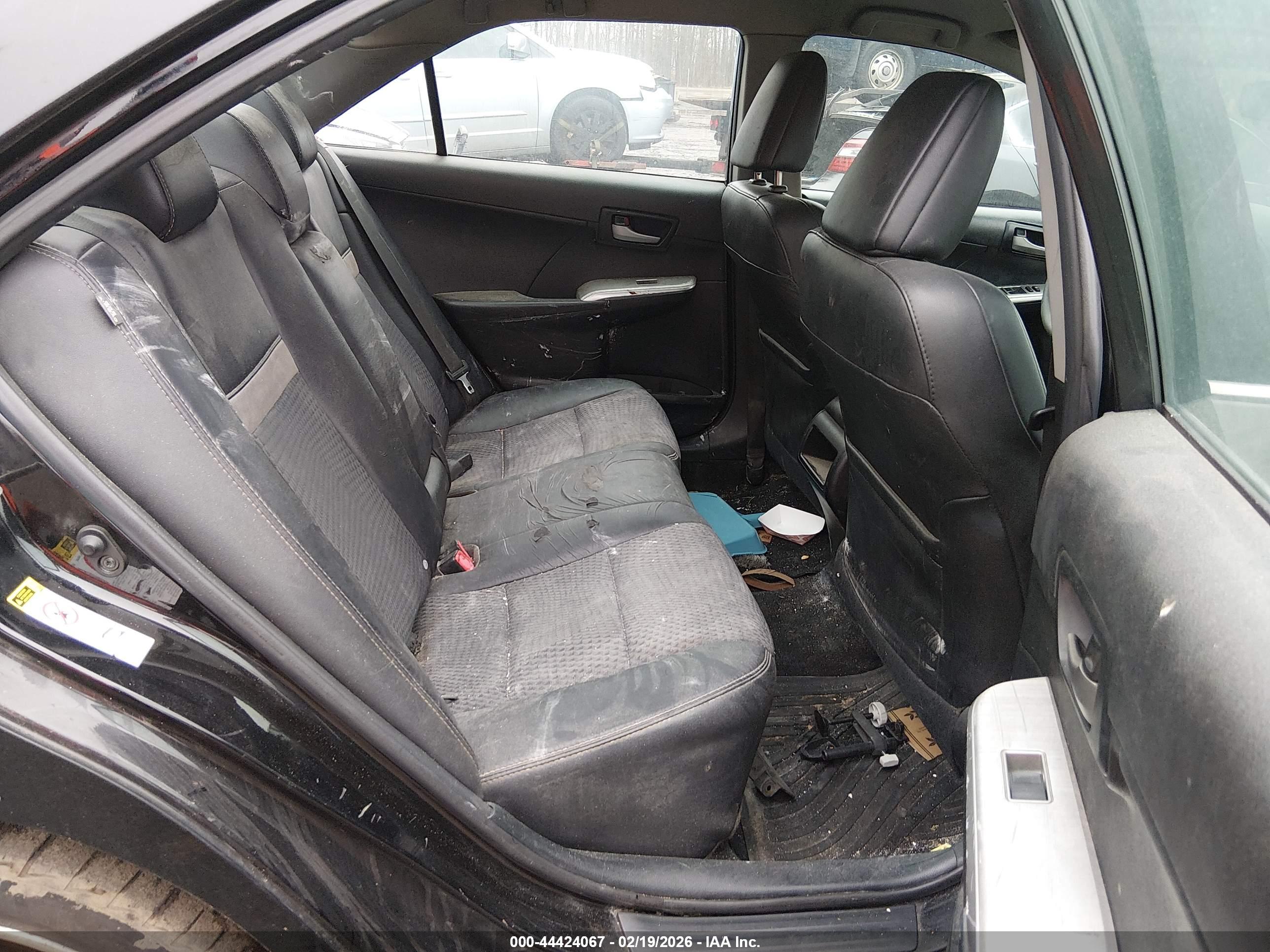TOYOTA CAMRY image 8