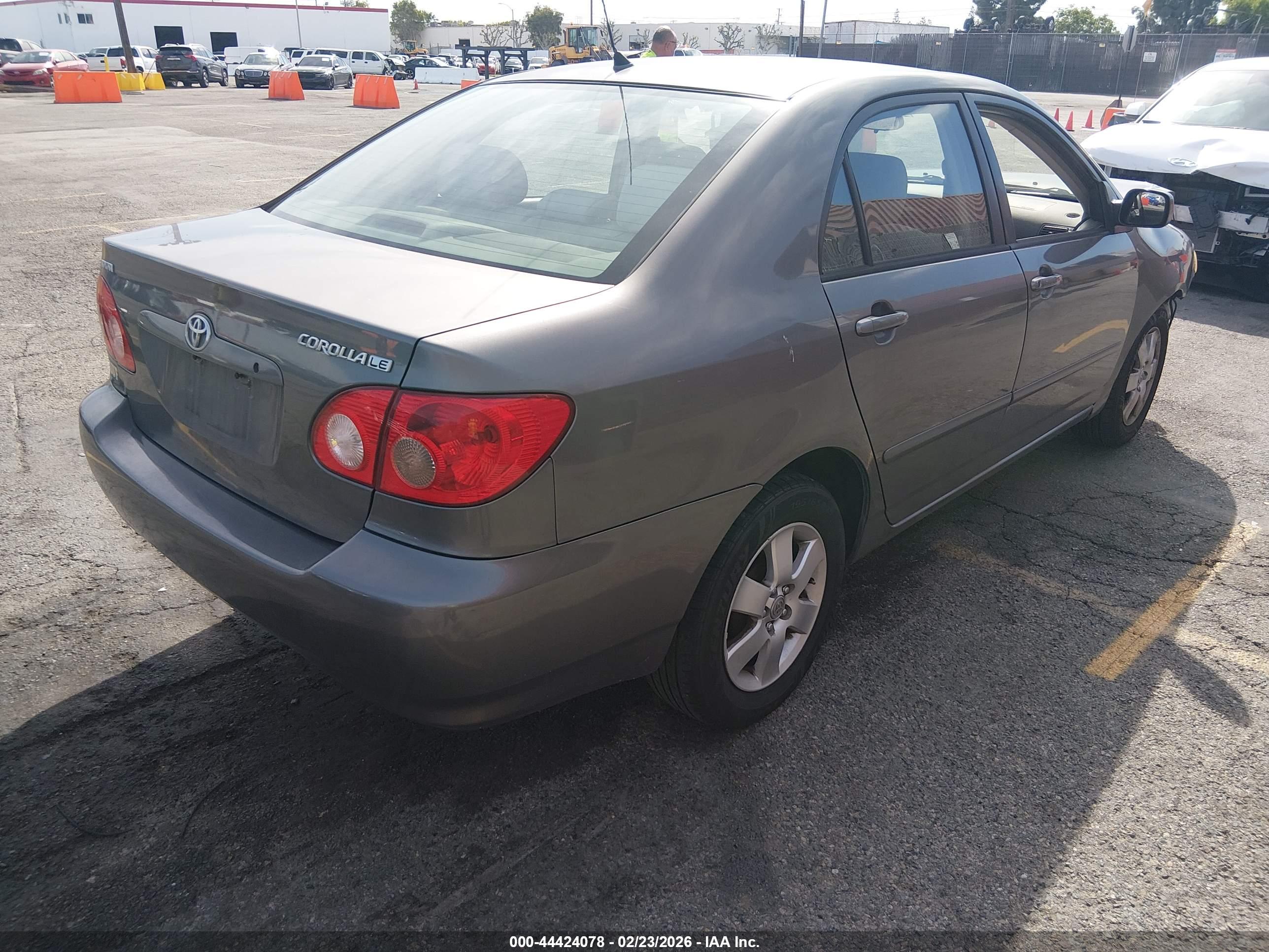 TOYOTA COROLLA image 4