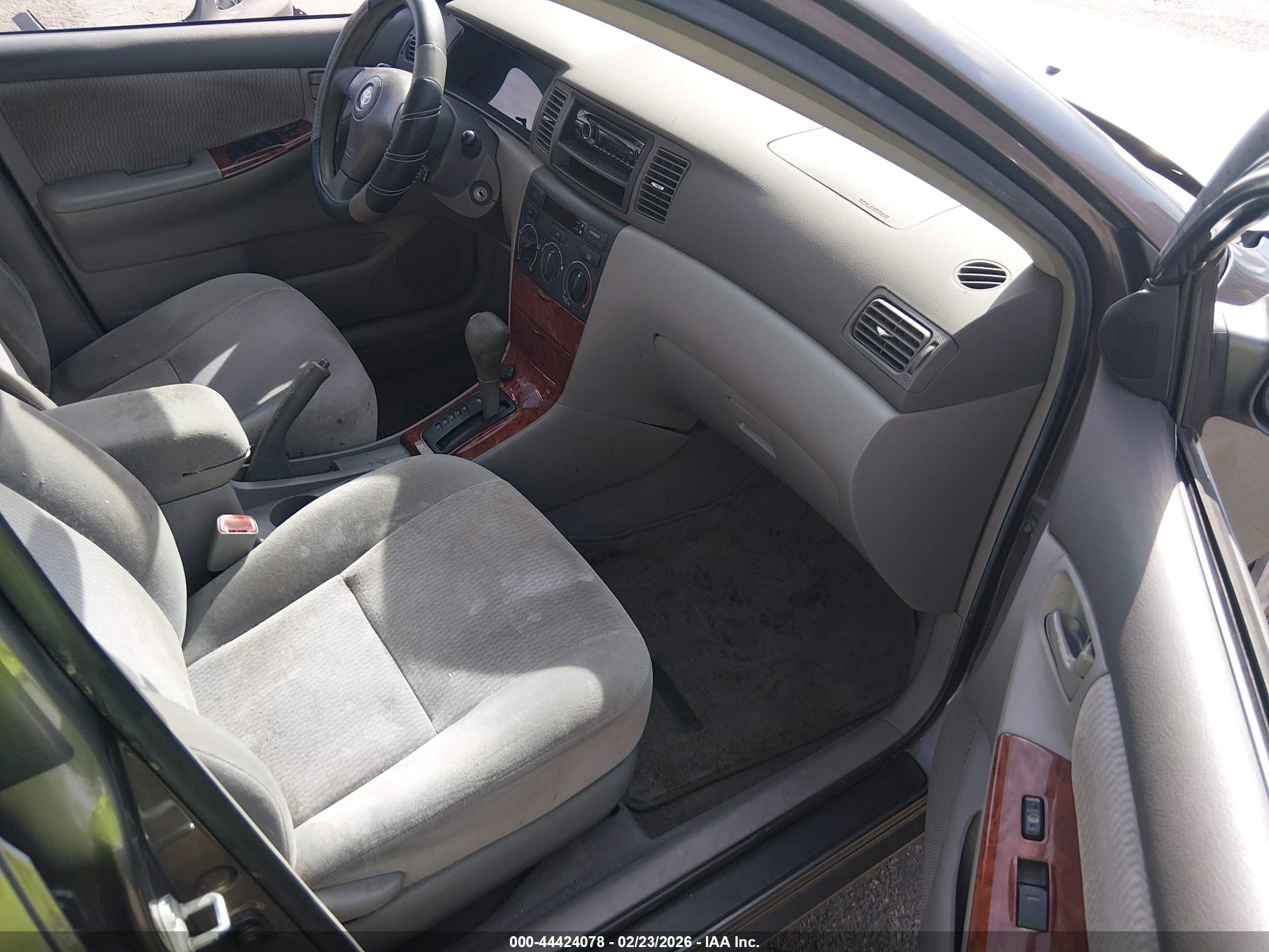 TOYOTA COROLLA image 5