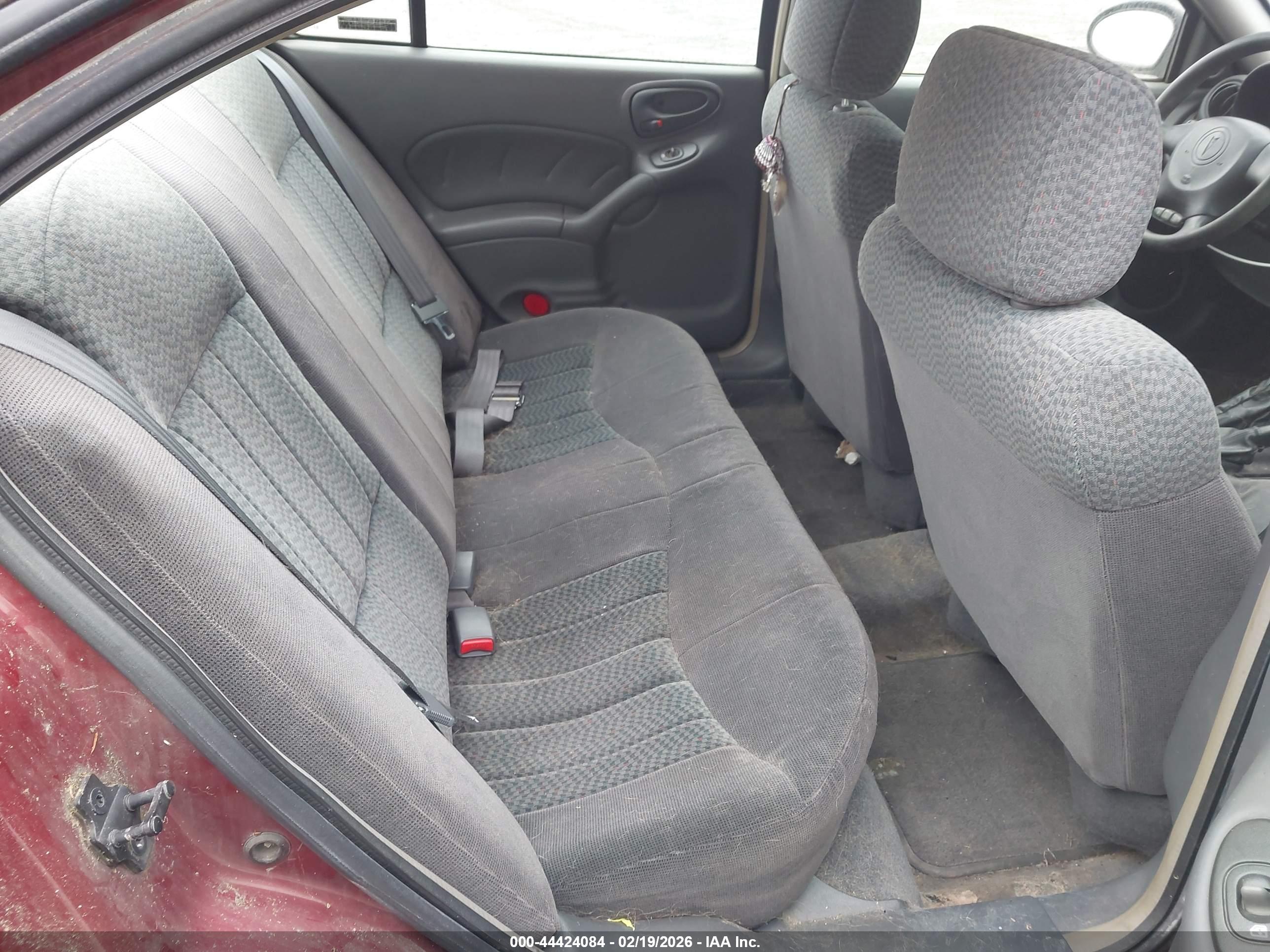 PONTIAC GRAND image 8