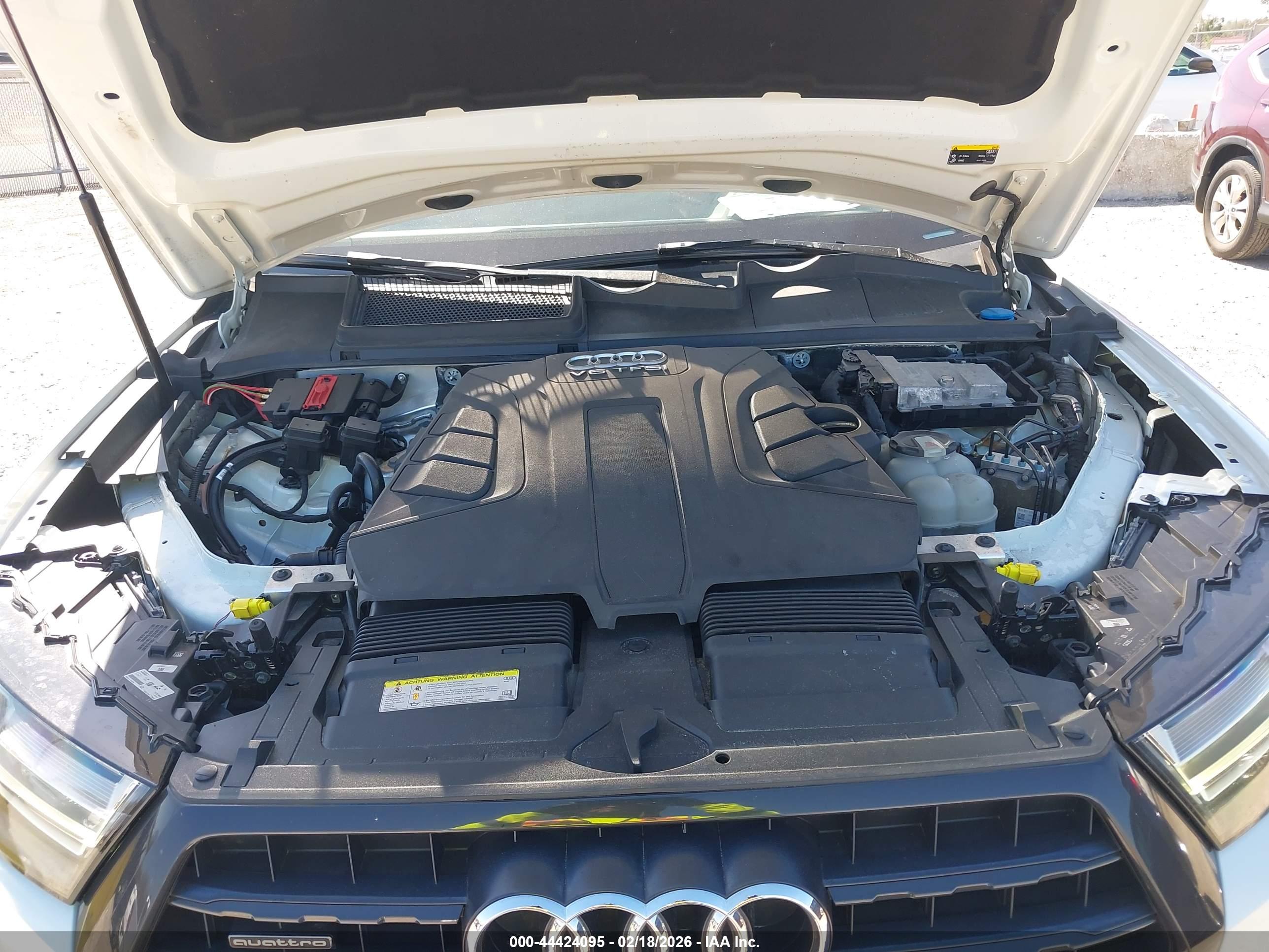 AUDI Q7 image 10