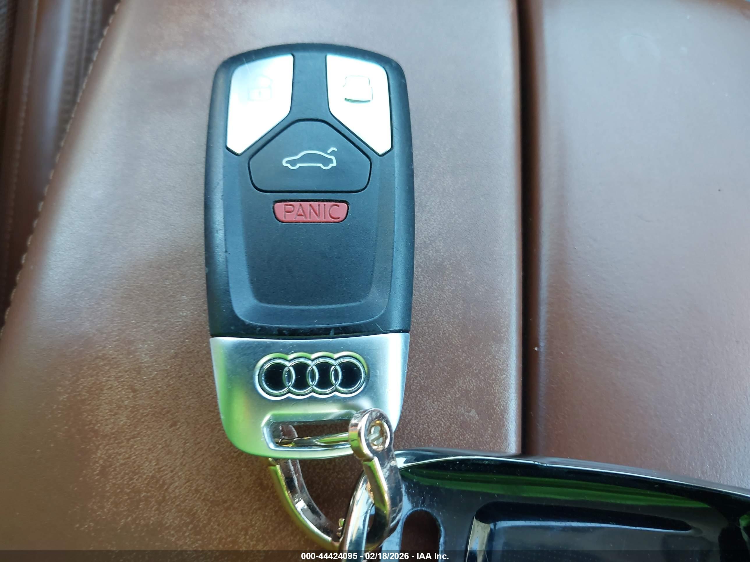 AUDI Q7 image 11