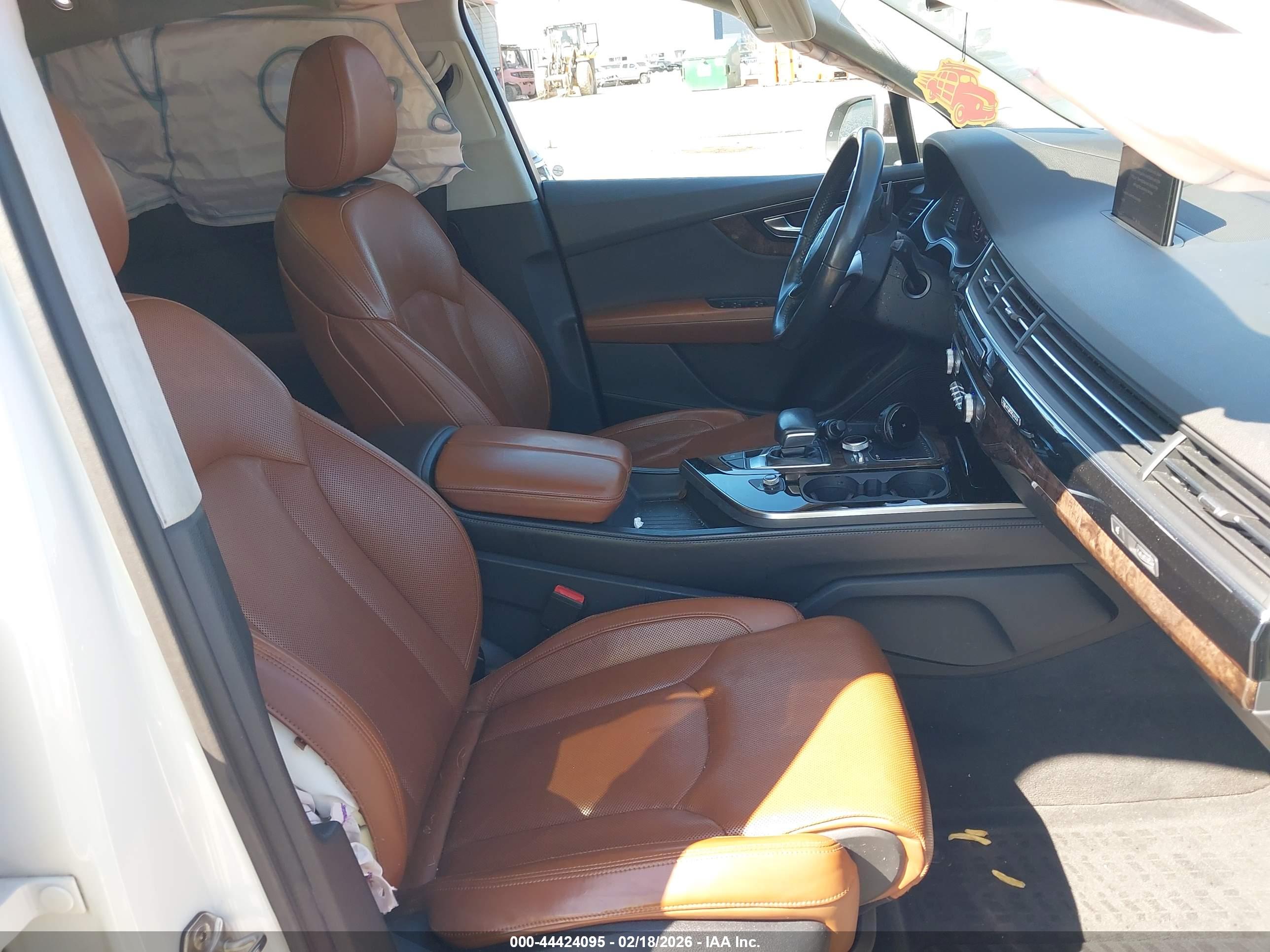 AUDI Q7 image 5