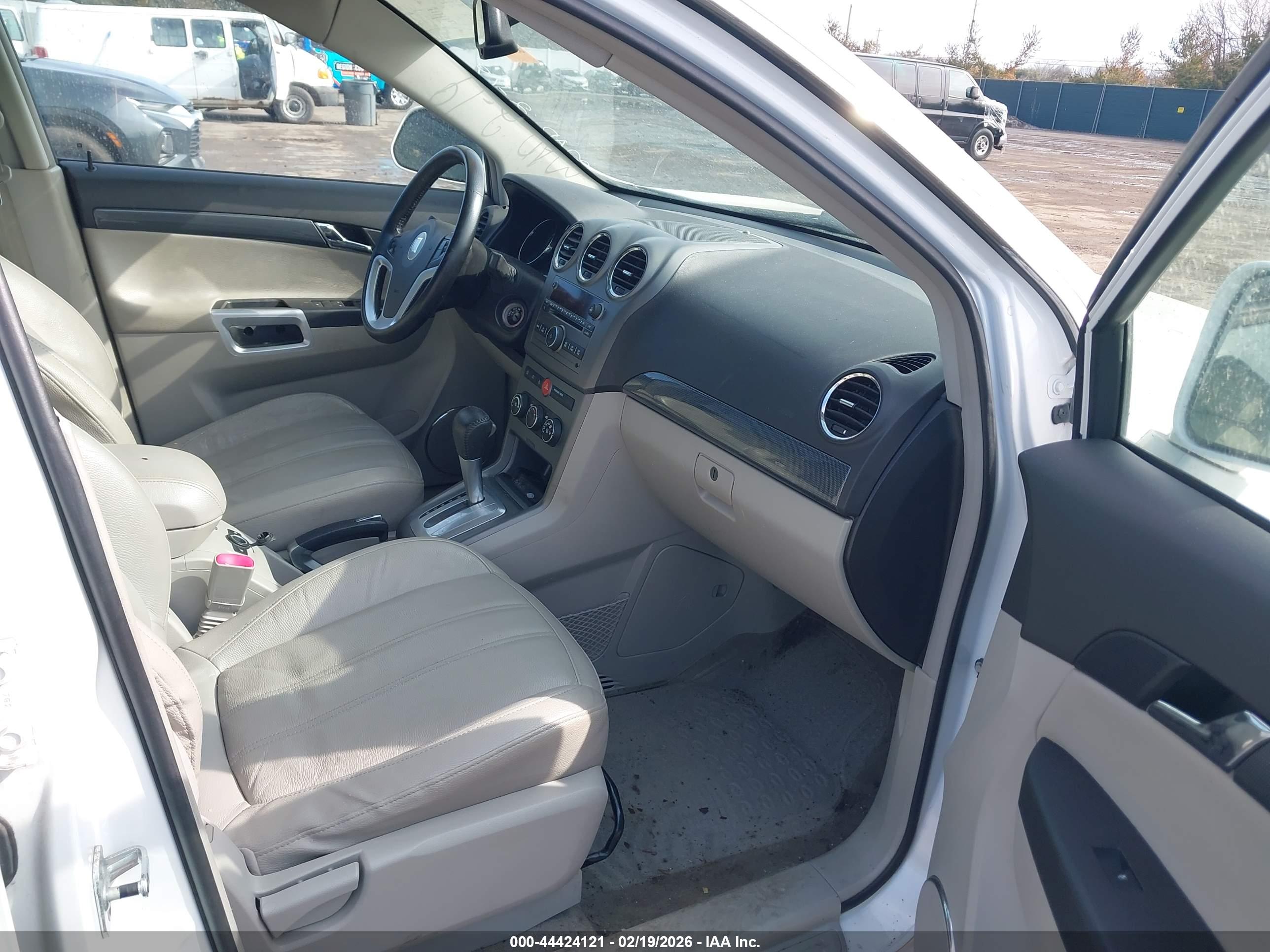 SATURN VUE image 5