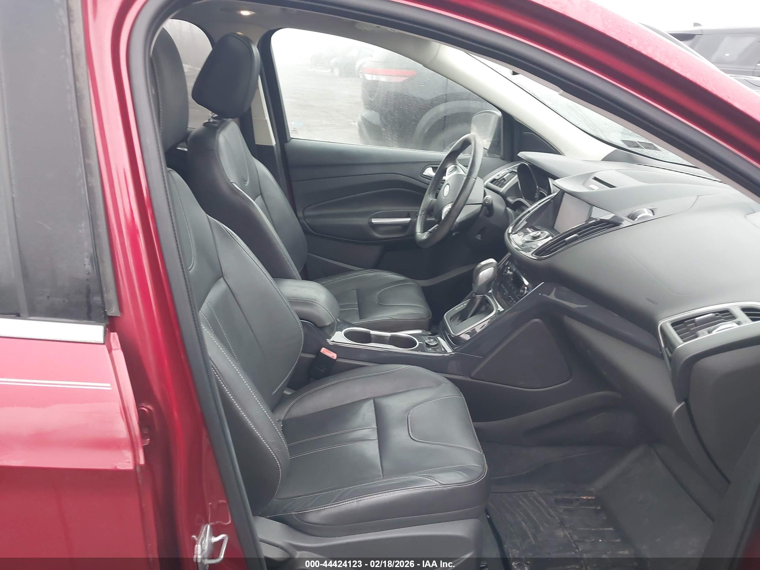 FORD ESCAPE image 5
