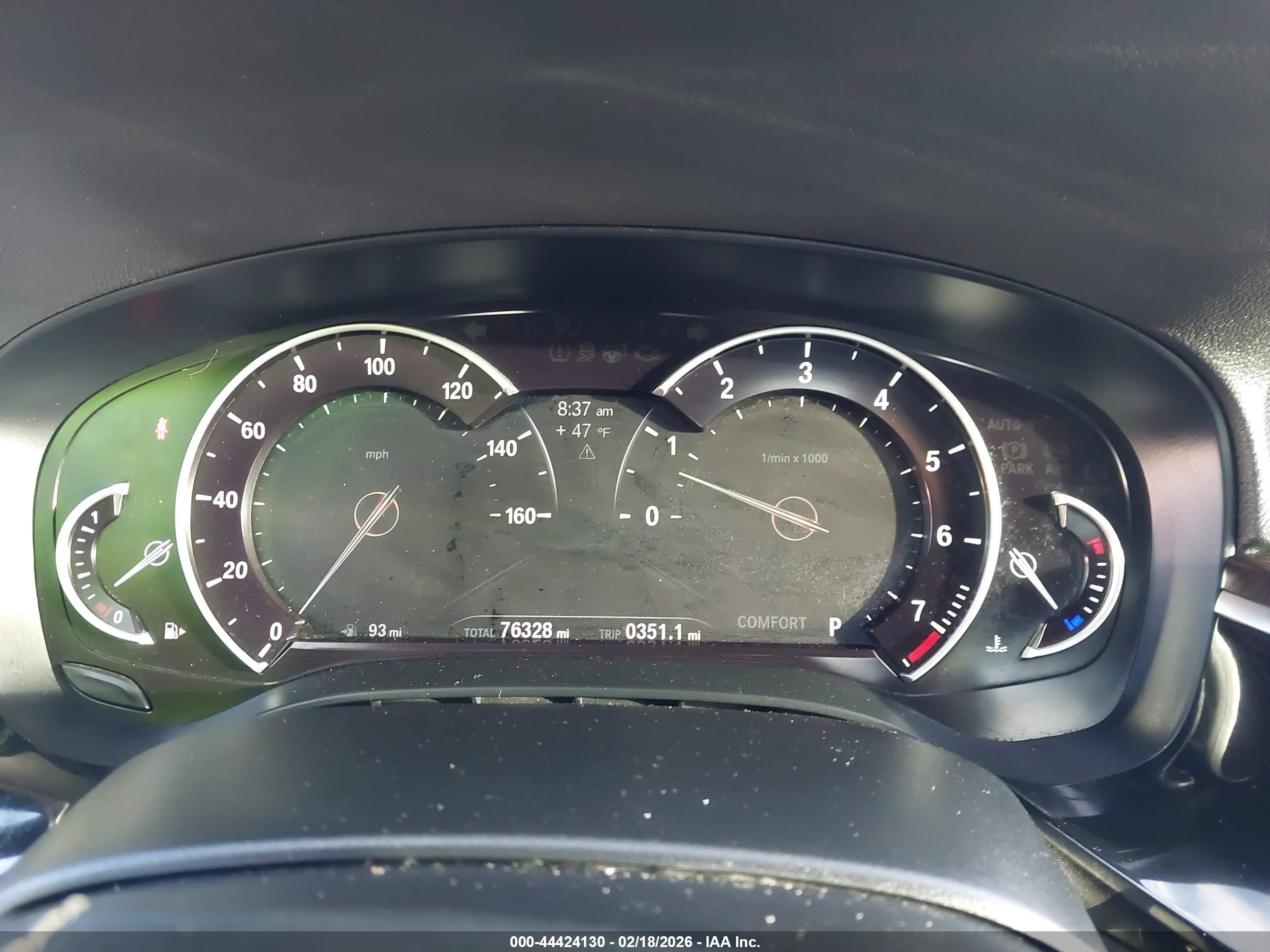 BMW 540I image 7