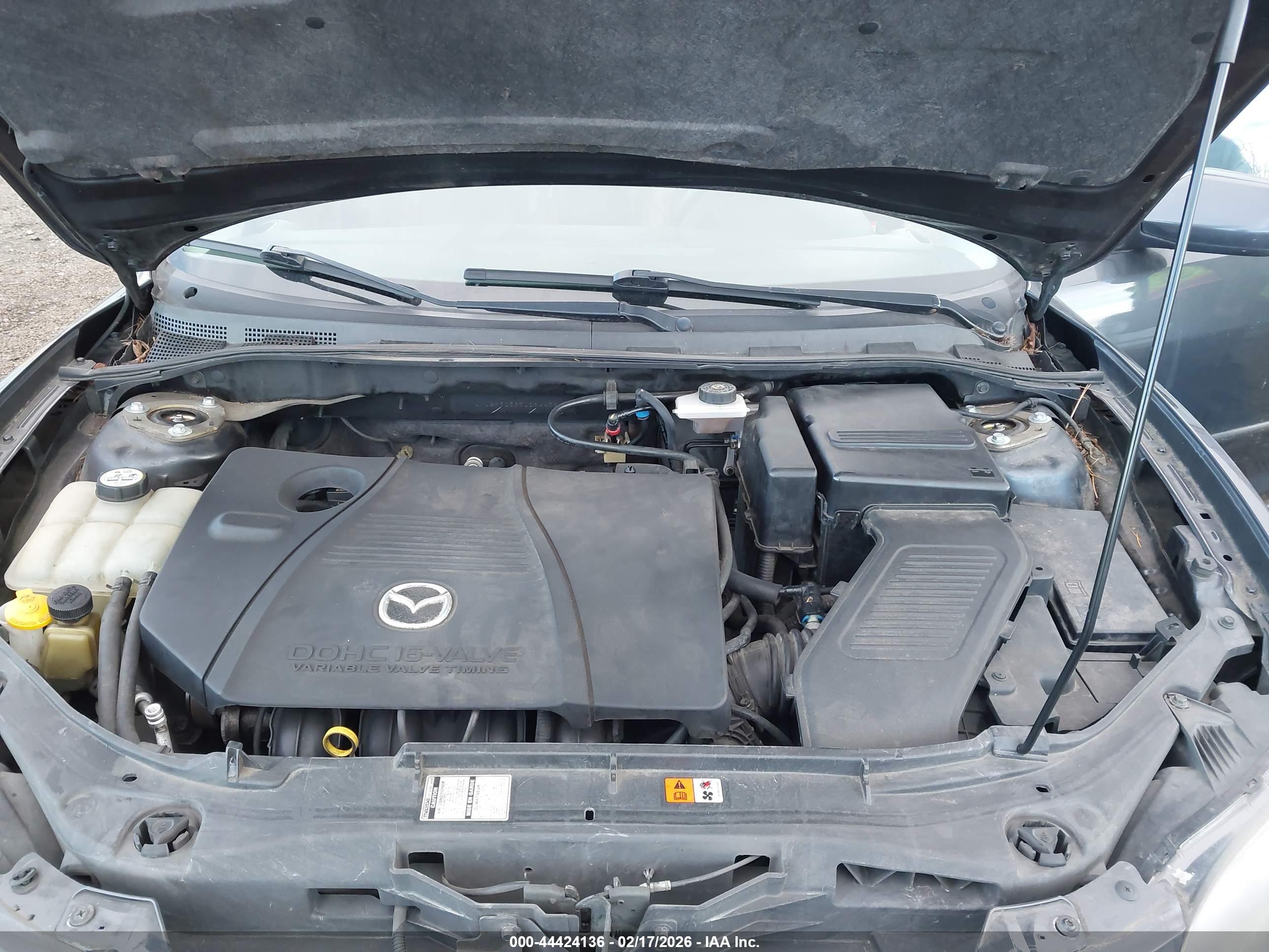 MAZDA 3 image 10