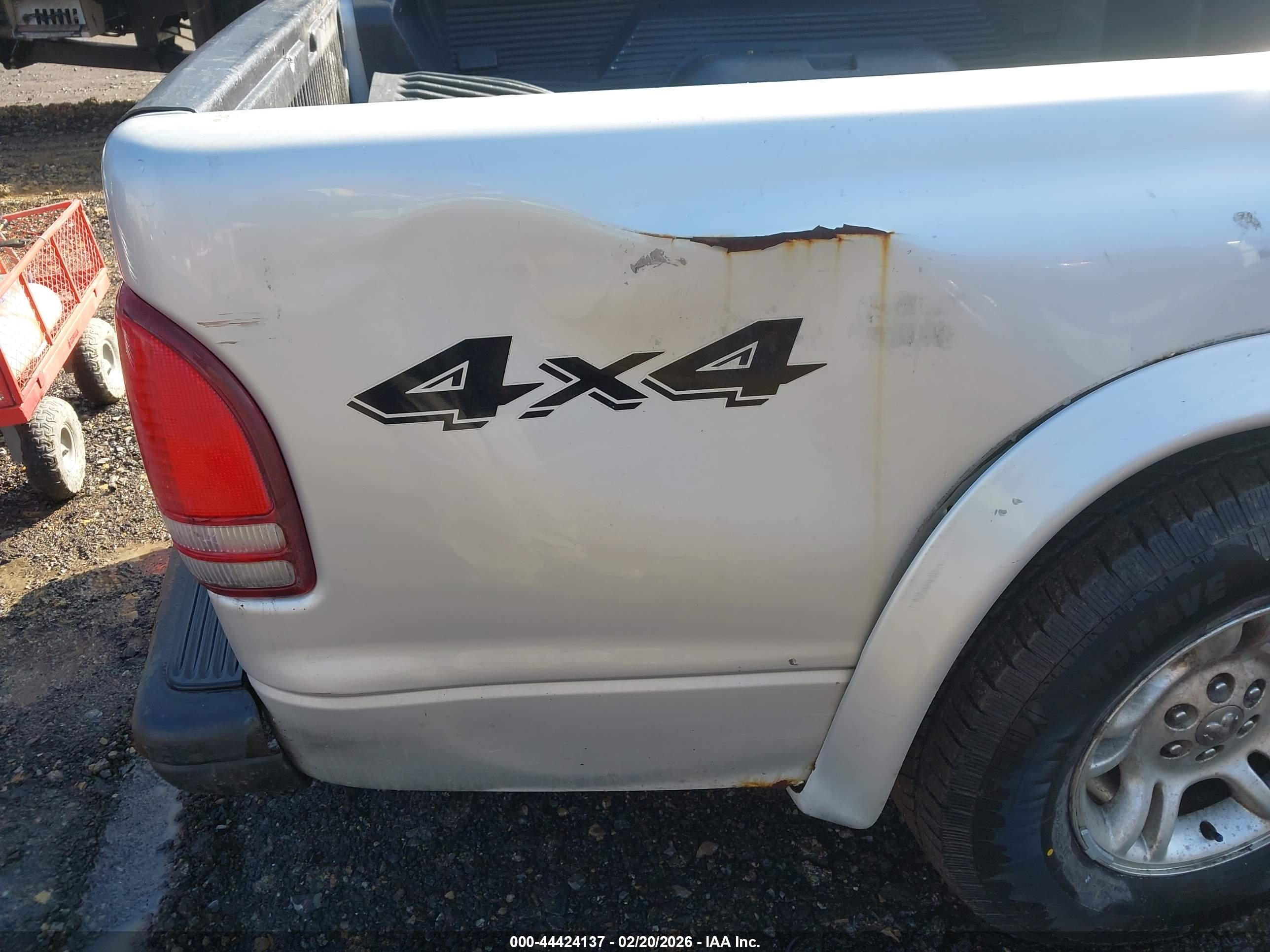 DODGE DAKOTA image 6