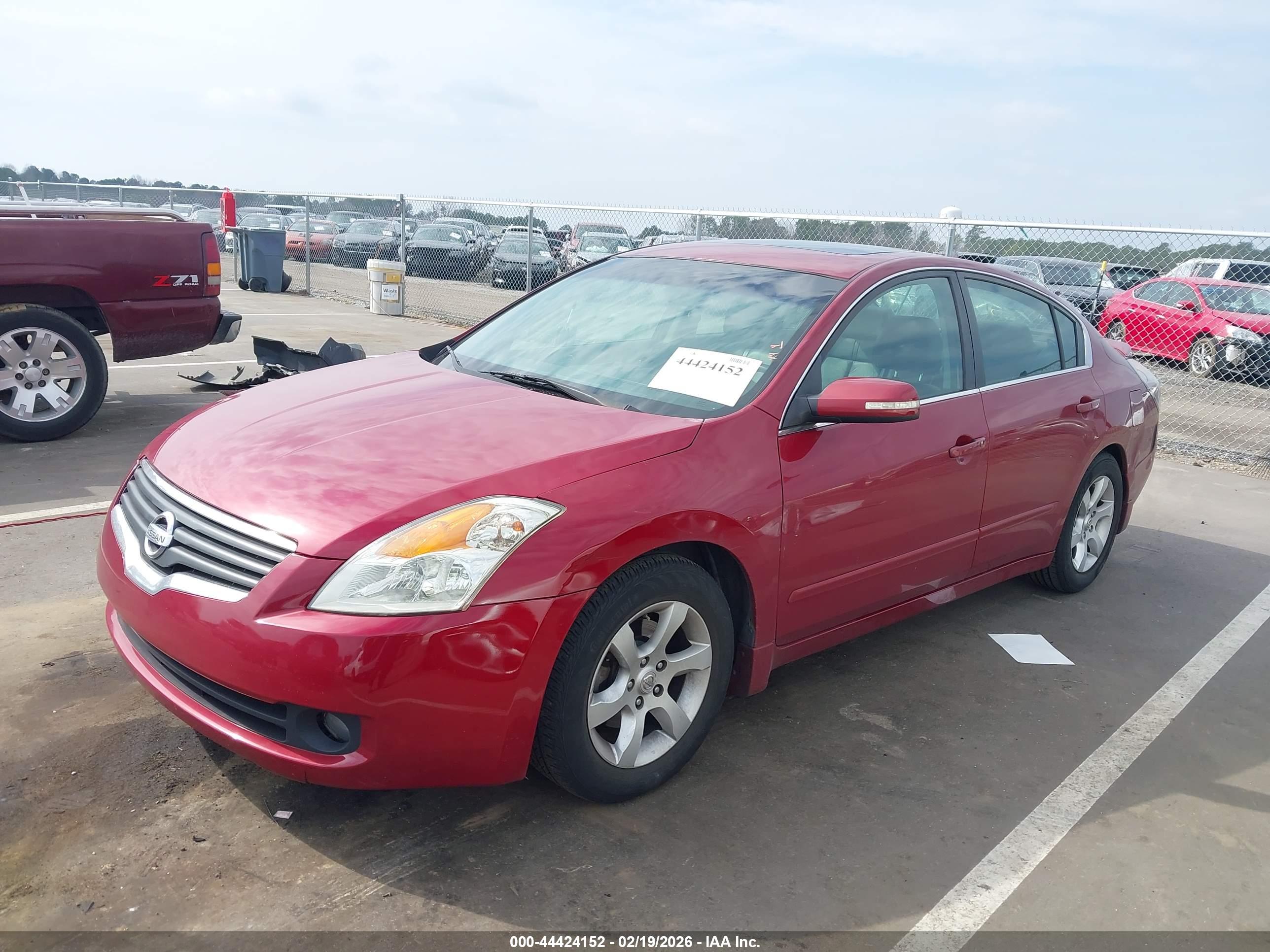 NISSAN ALTIMA image 2