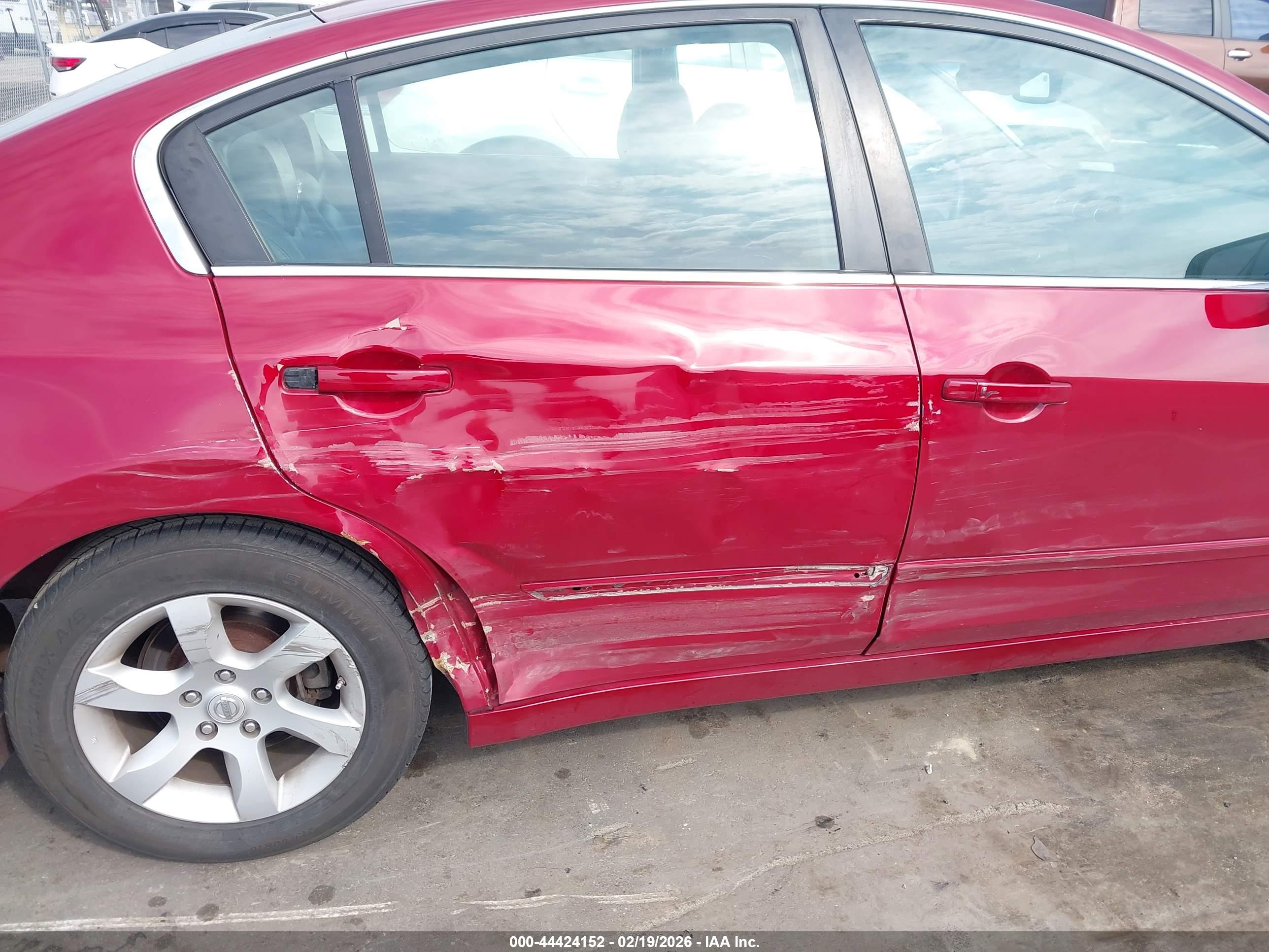 NISSAN ALTIMA image 6