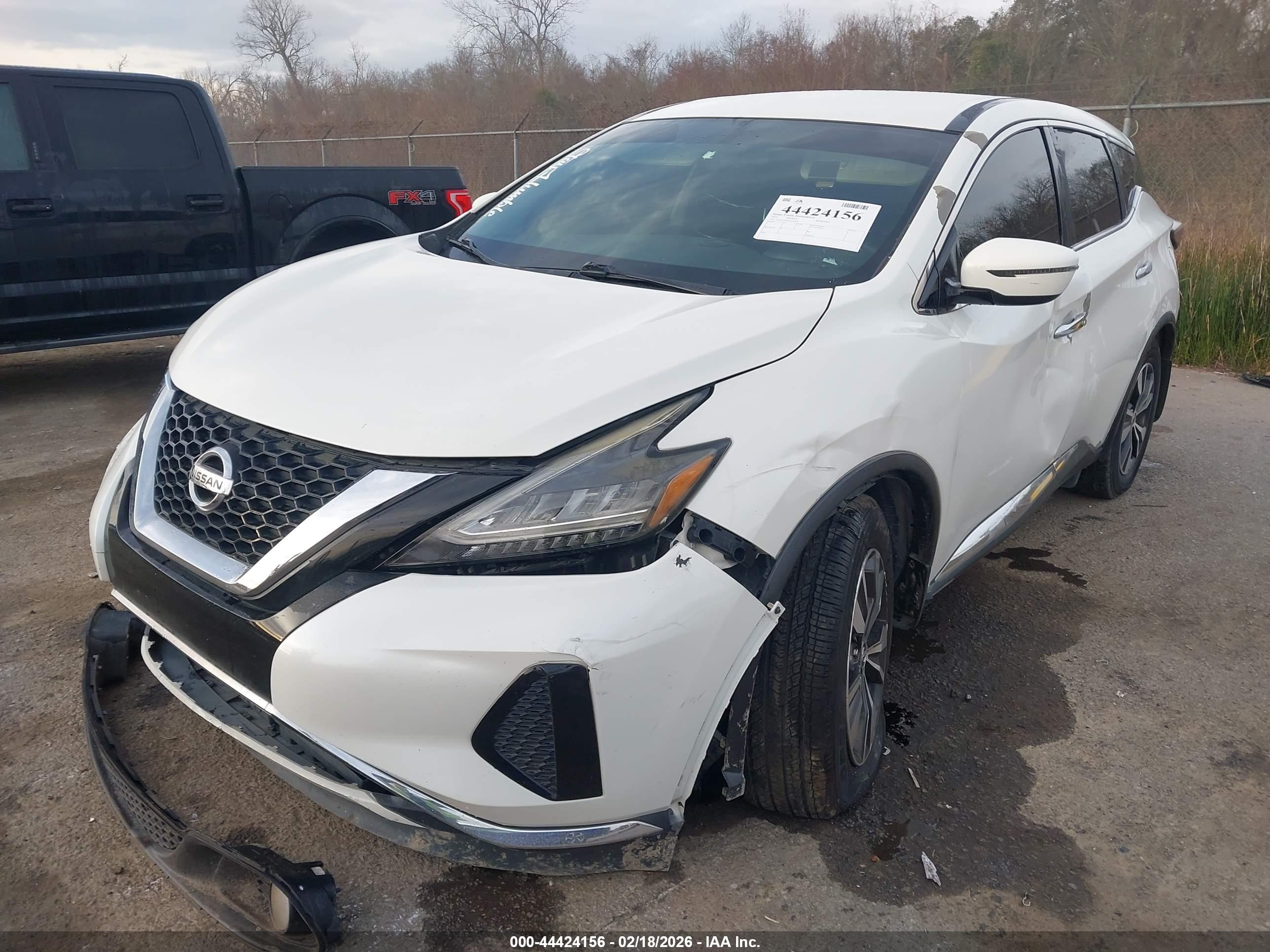 NISSAN MURANO image 2