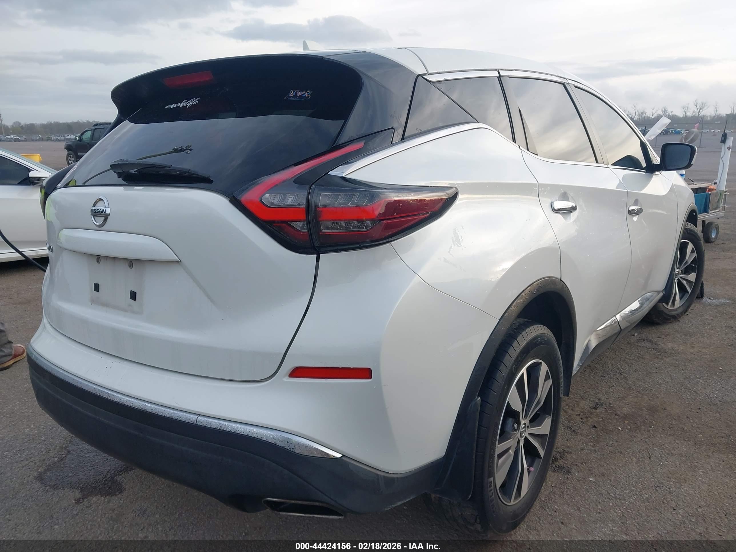 NISSAN MURANO image 4