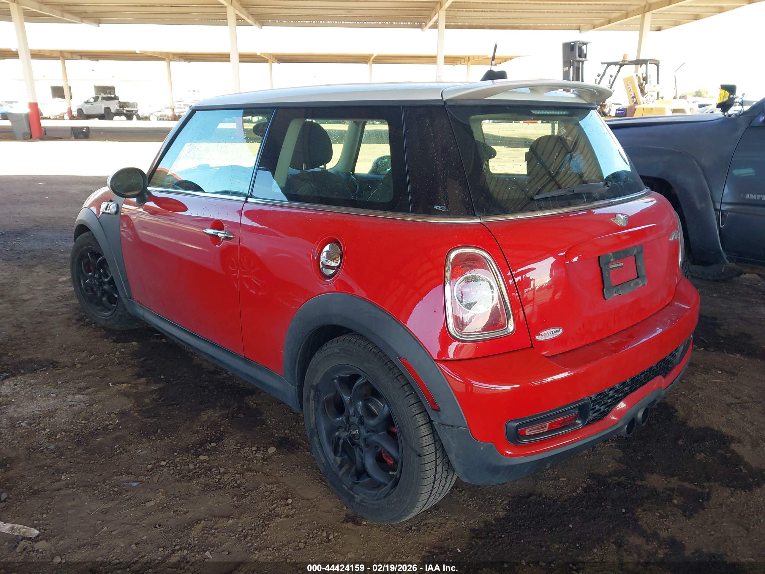 MINI COOPER image 3