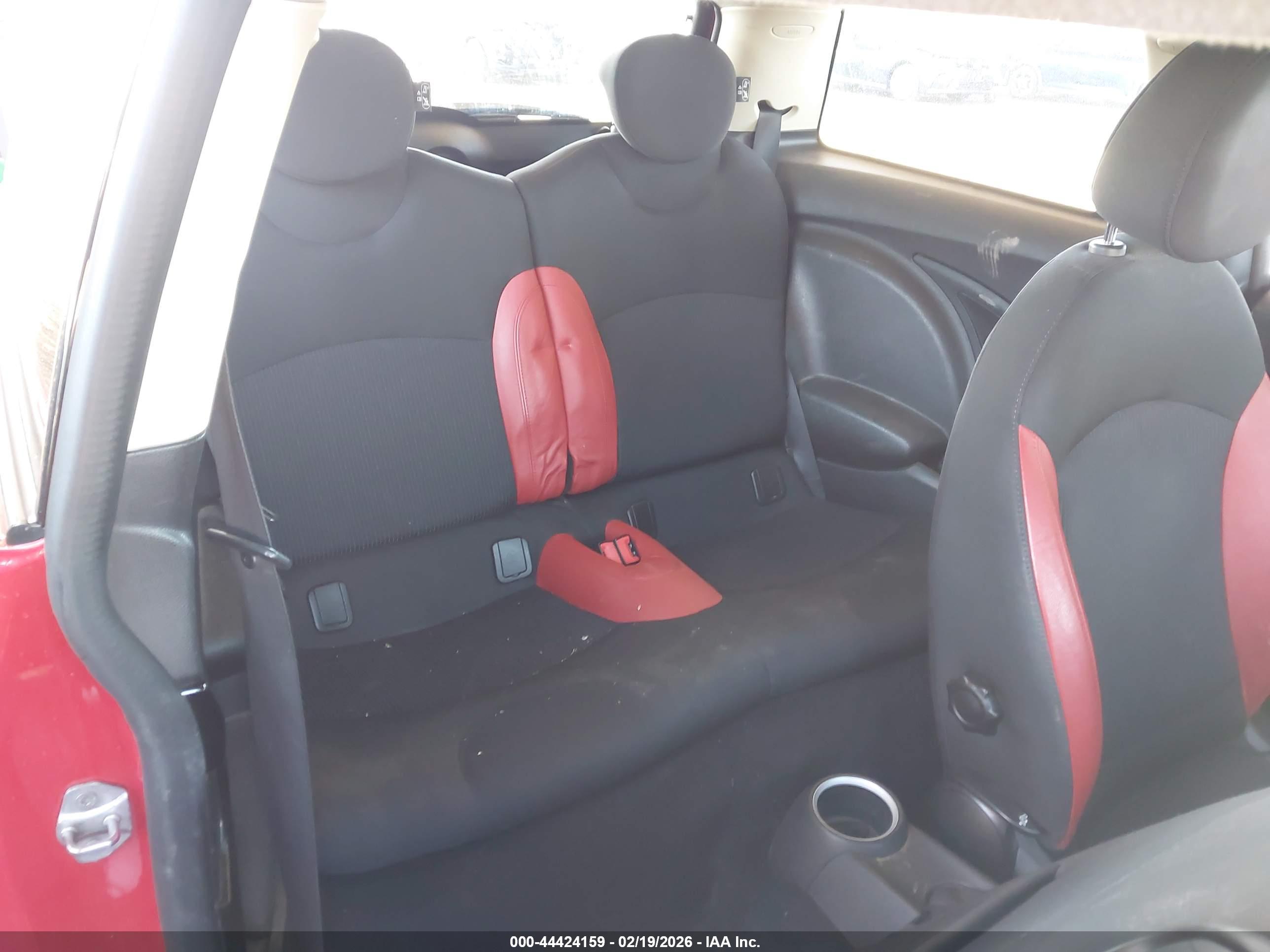 MINI COOPER image 8