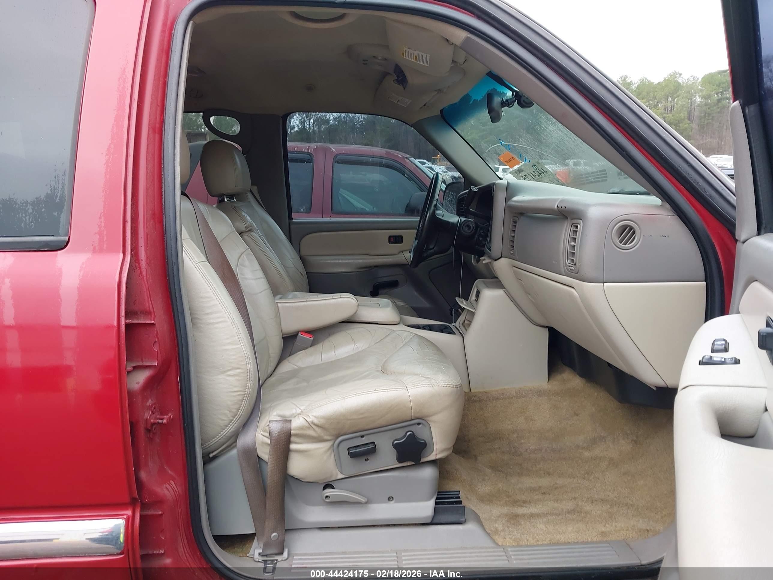 GMC YUKON image 5