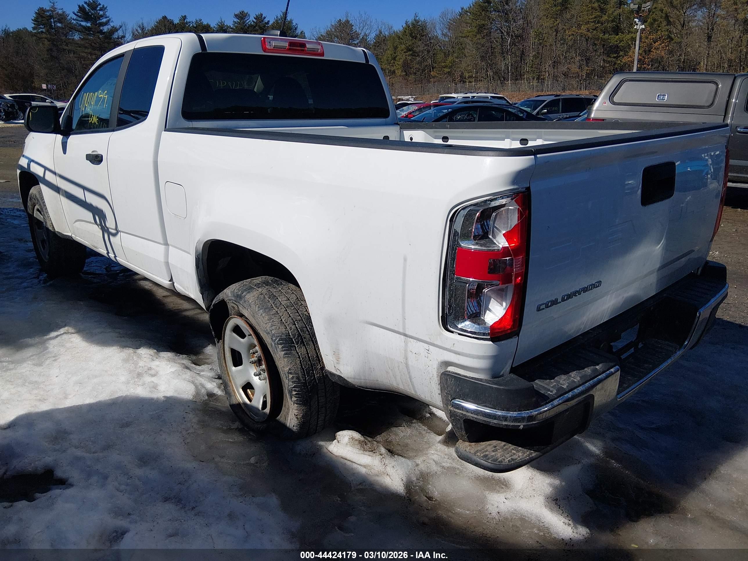 CHEVROLET COLORADO image 6