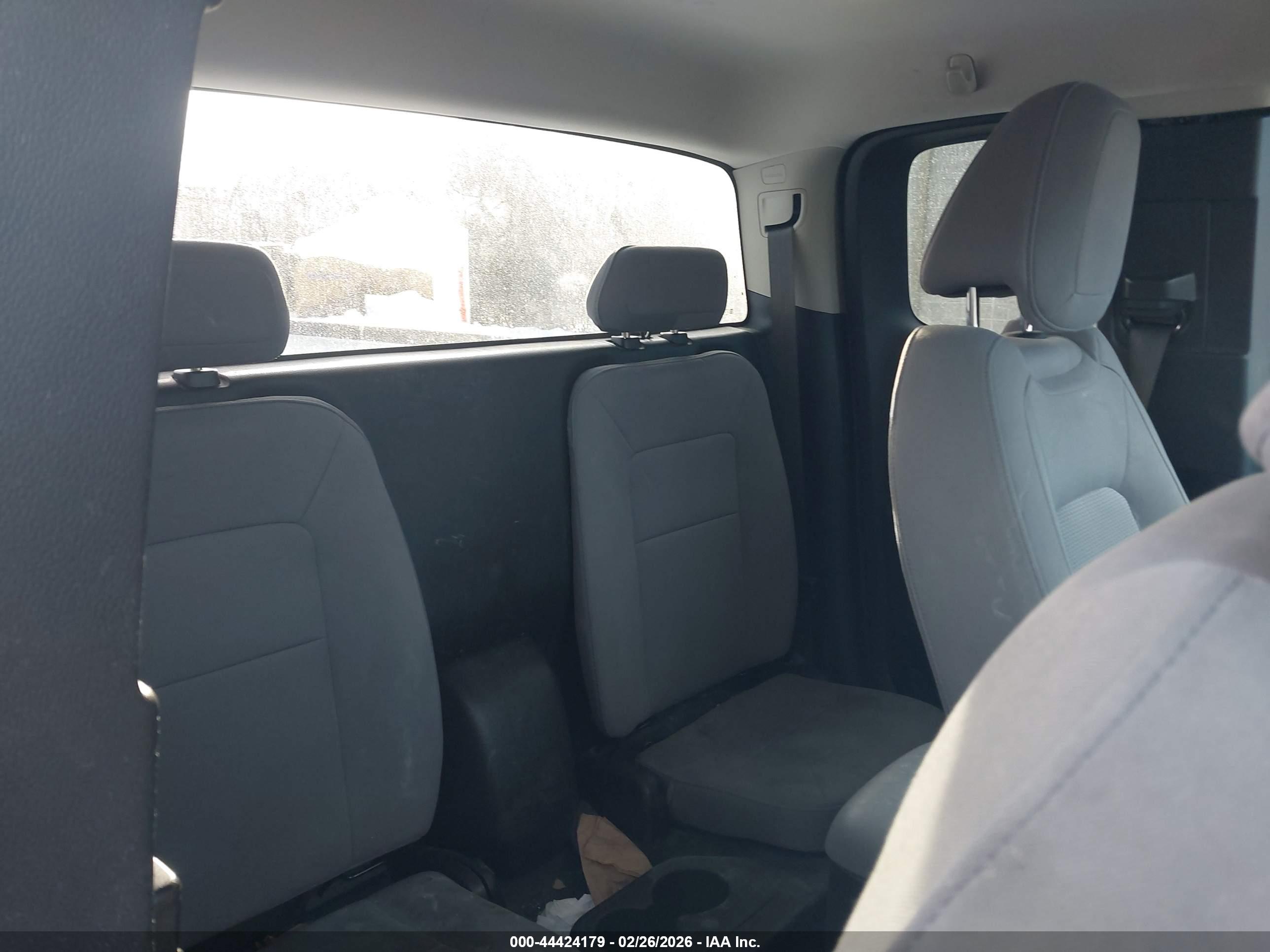 CHEVROLET COLORADO image 8