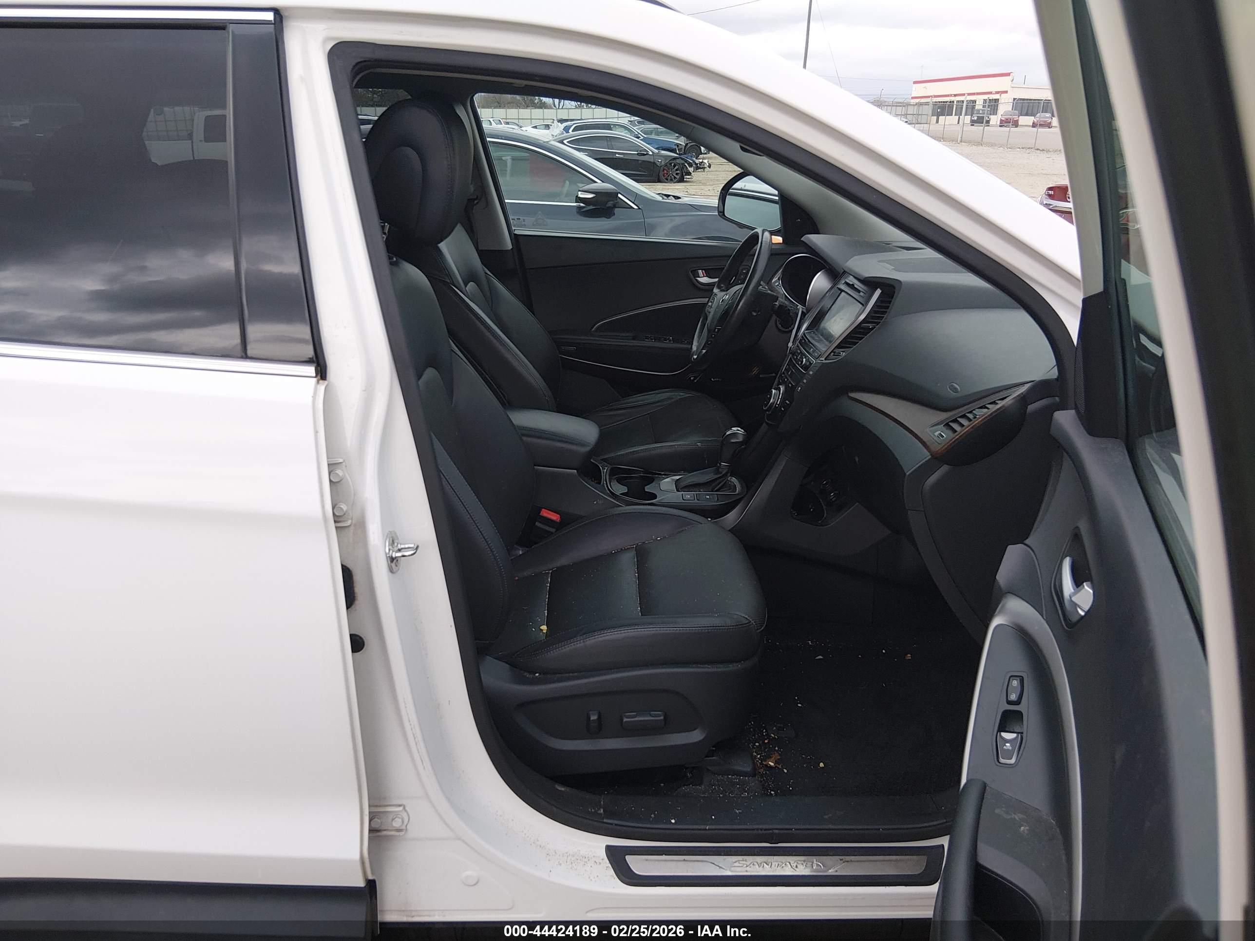 HYUNDAI SANTA image 5