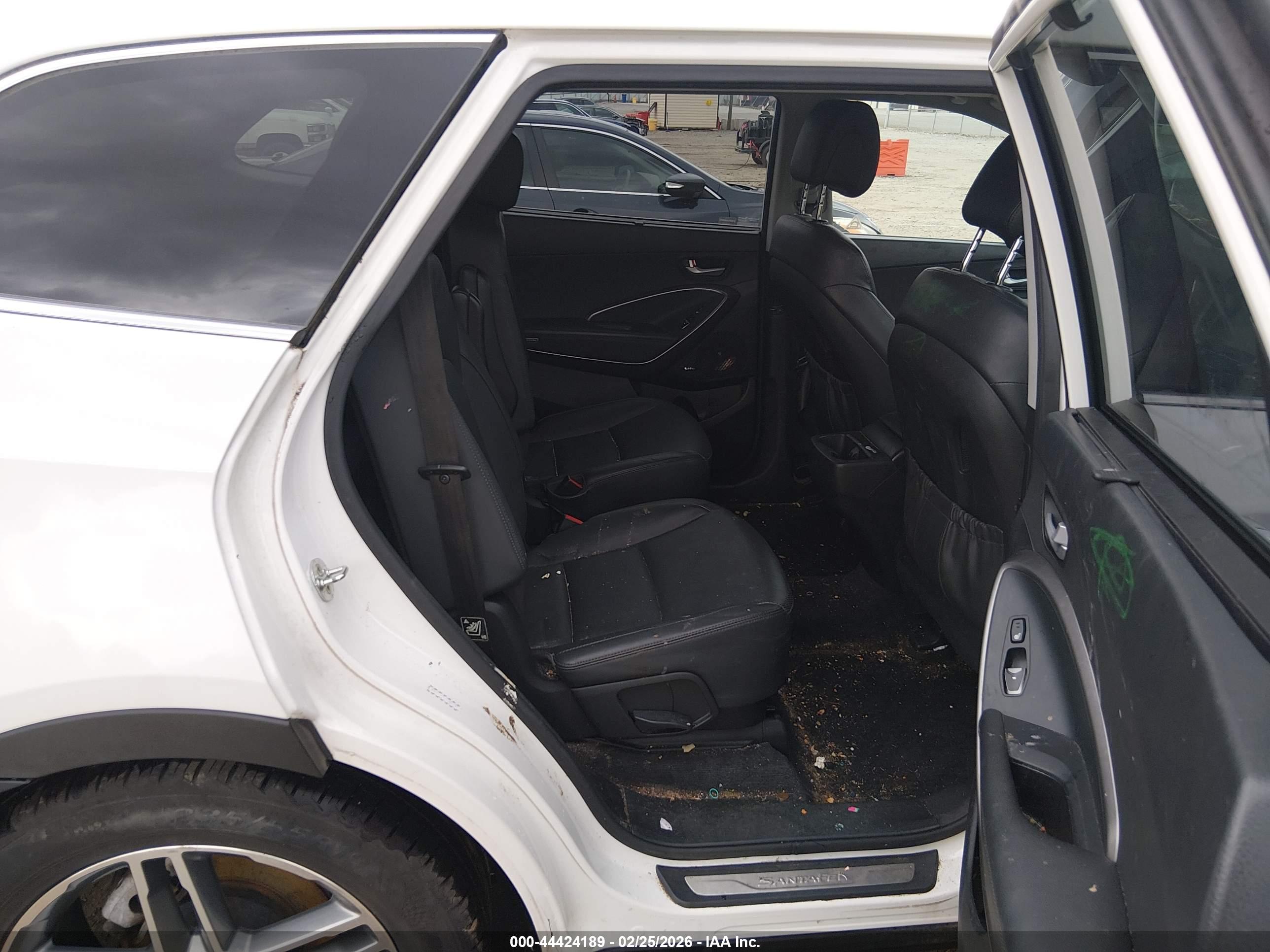 HYUNDAI SANTA image 8