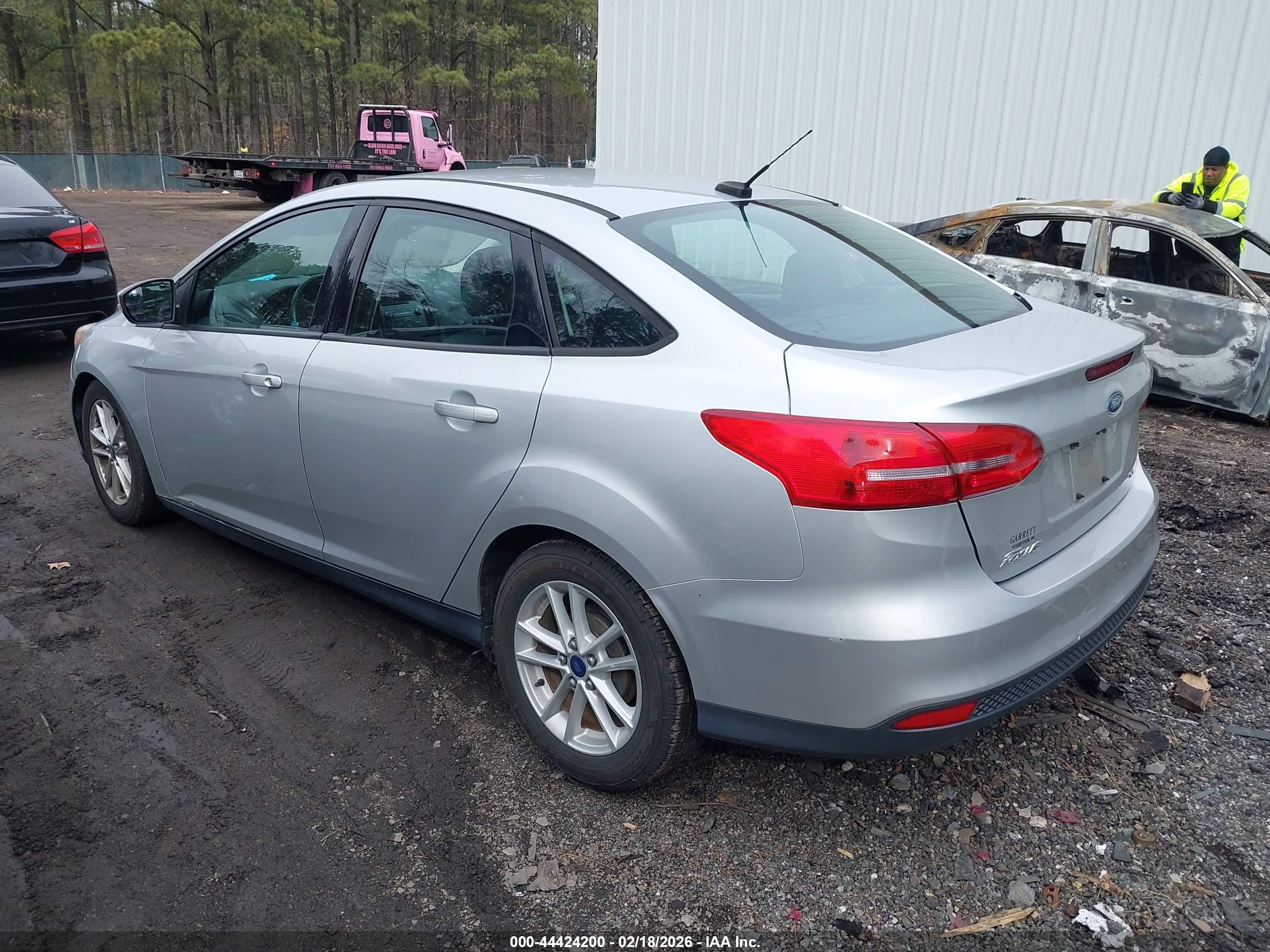 FORD FOCUS image 3