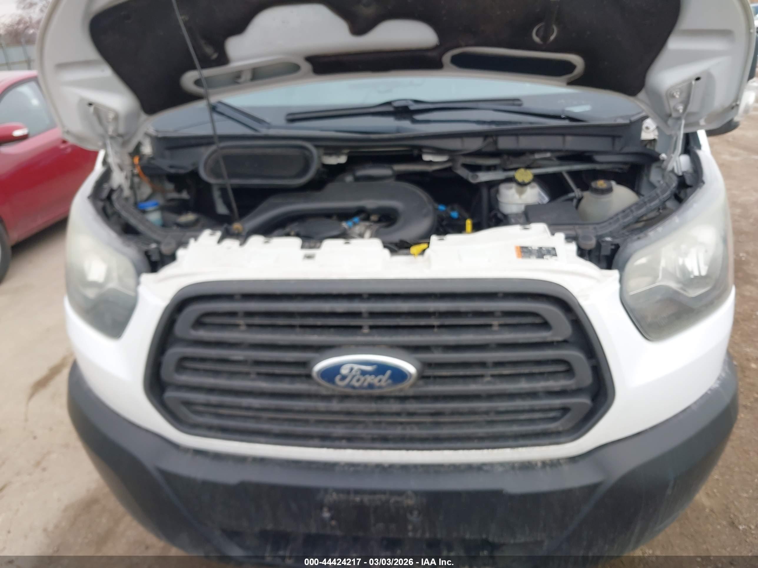 FORD TRANSIT-250 image 10