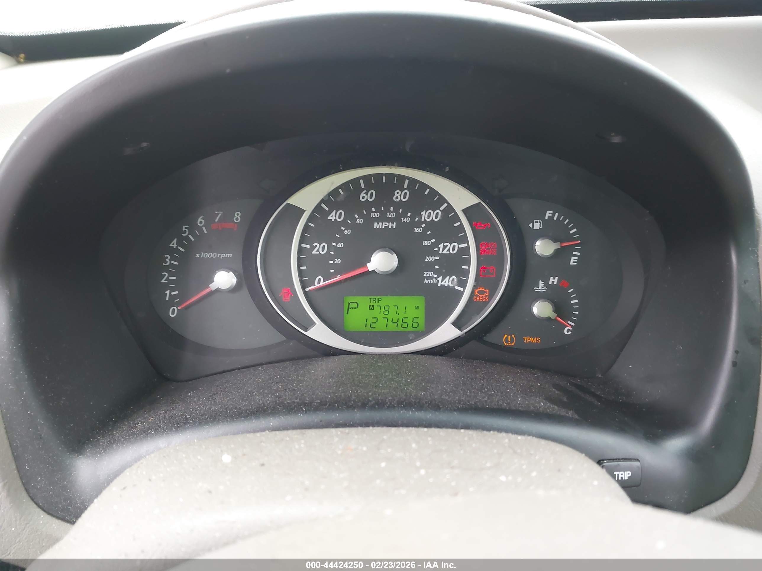 HYUNDAI TUCSON image 7