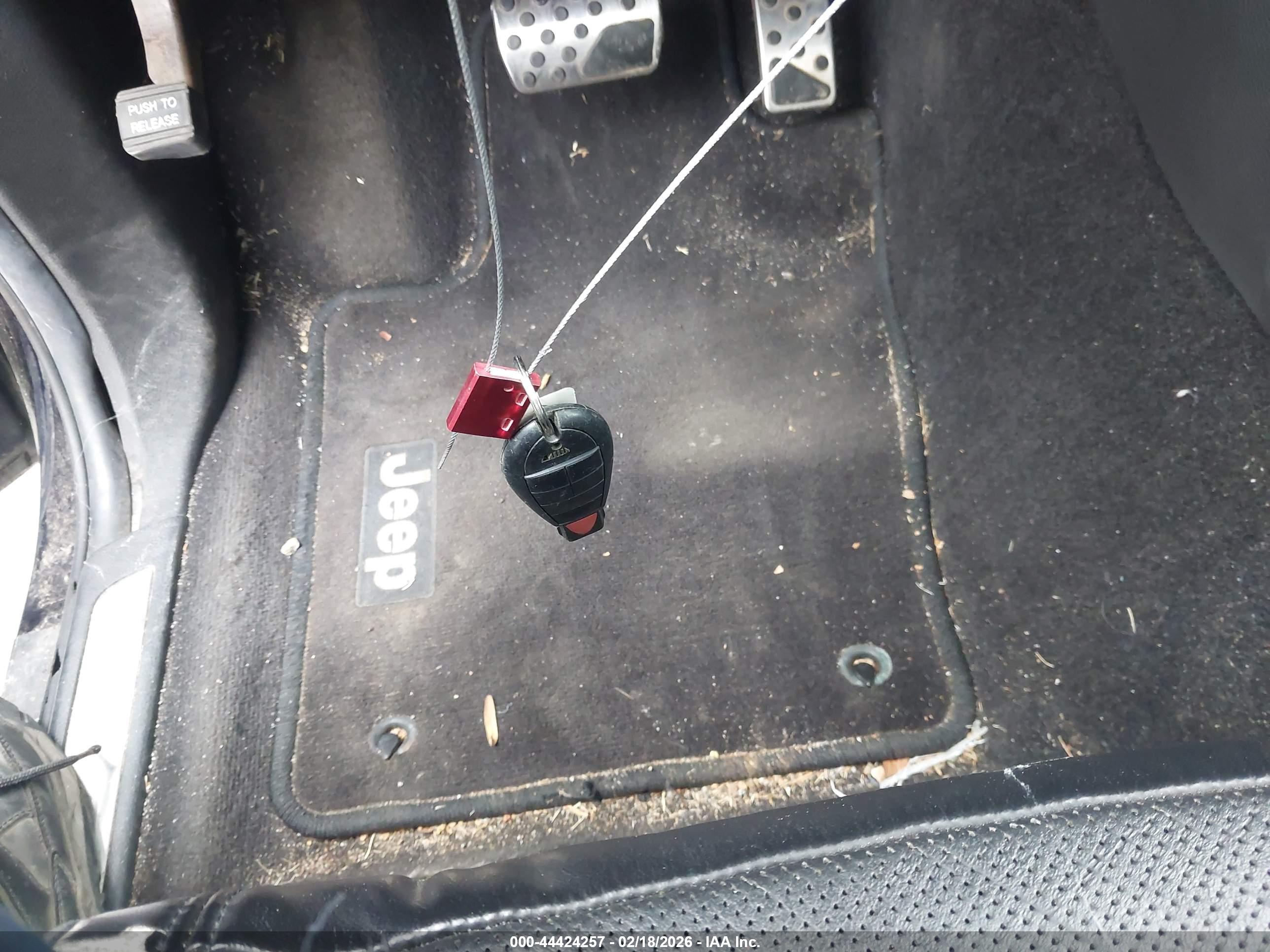 JEEP GRAND image 11