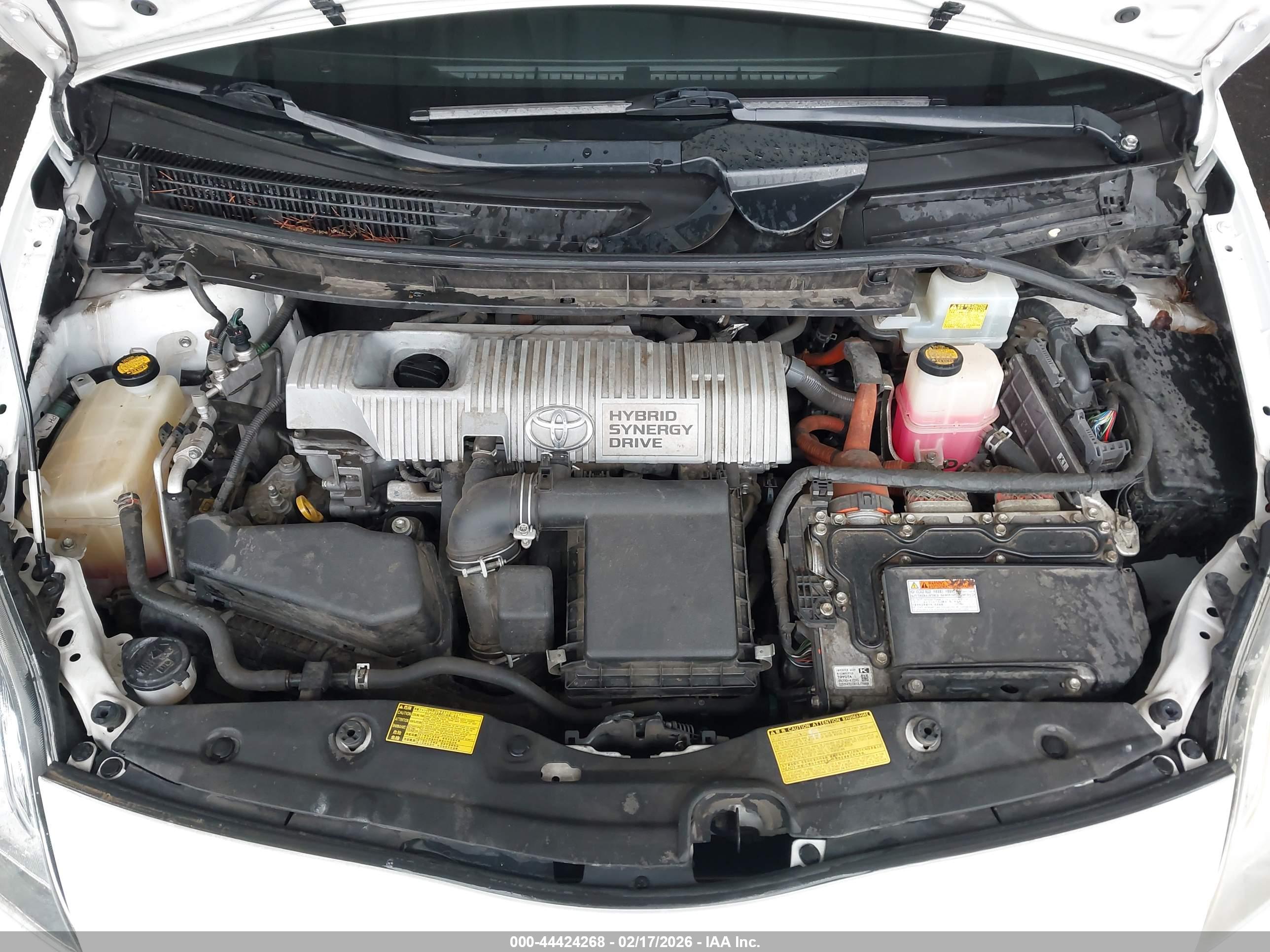 TOYOTA PRIUS image 10