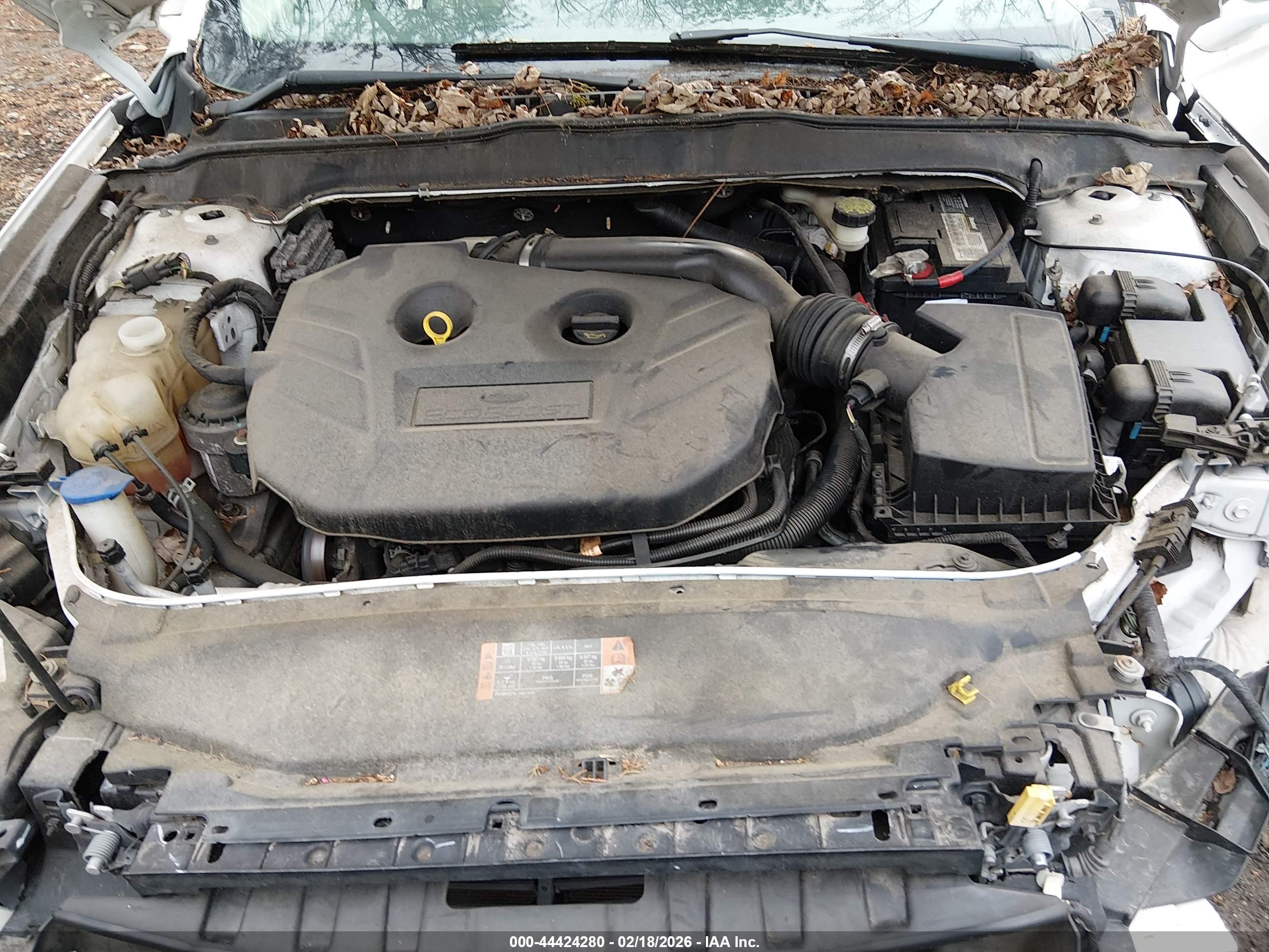 FORD FUSION image 10
