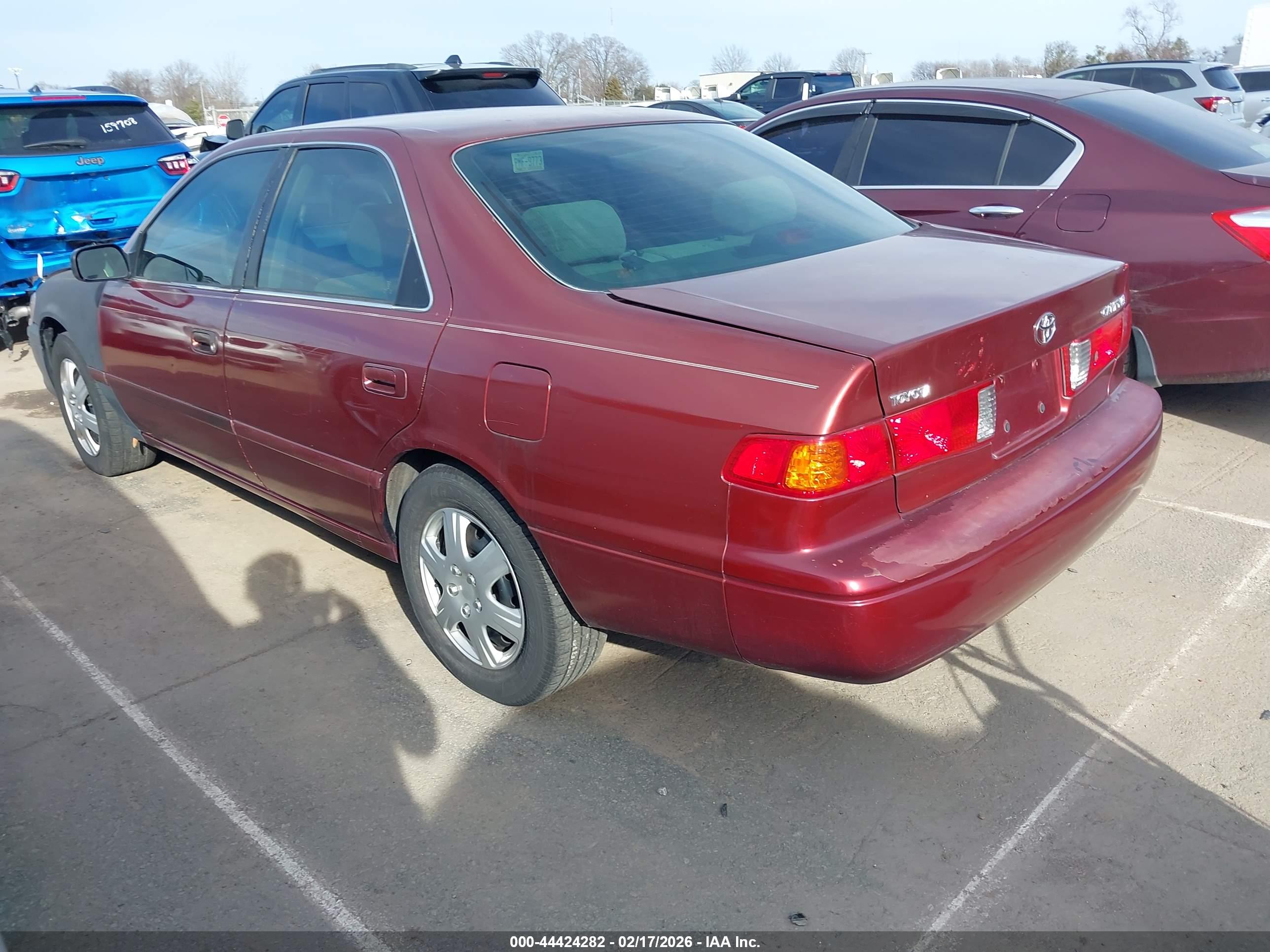 TOYOTA CAMRY image 3
