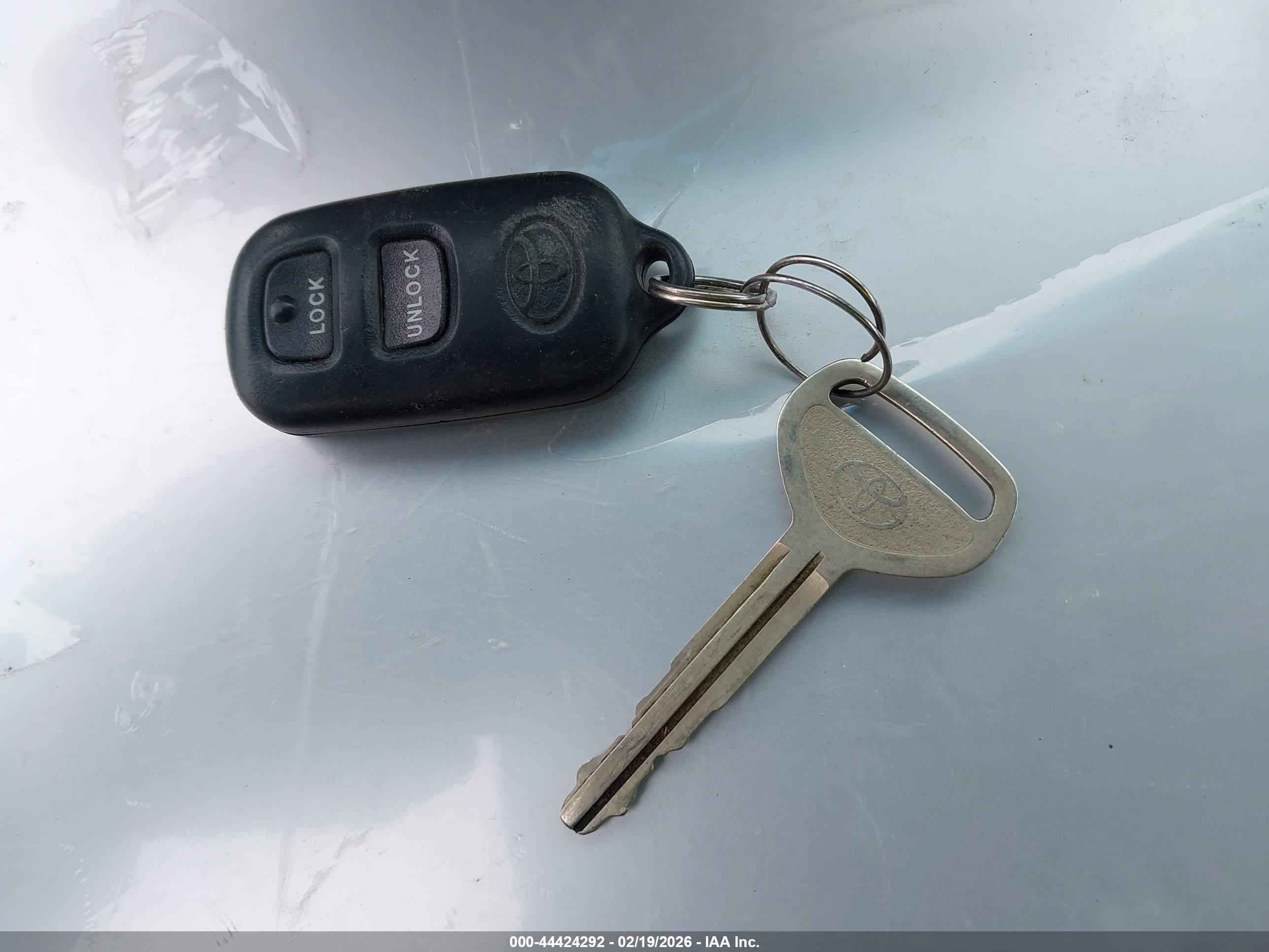 TOYOTA COROLLA image 11