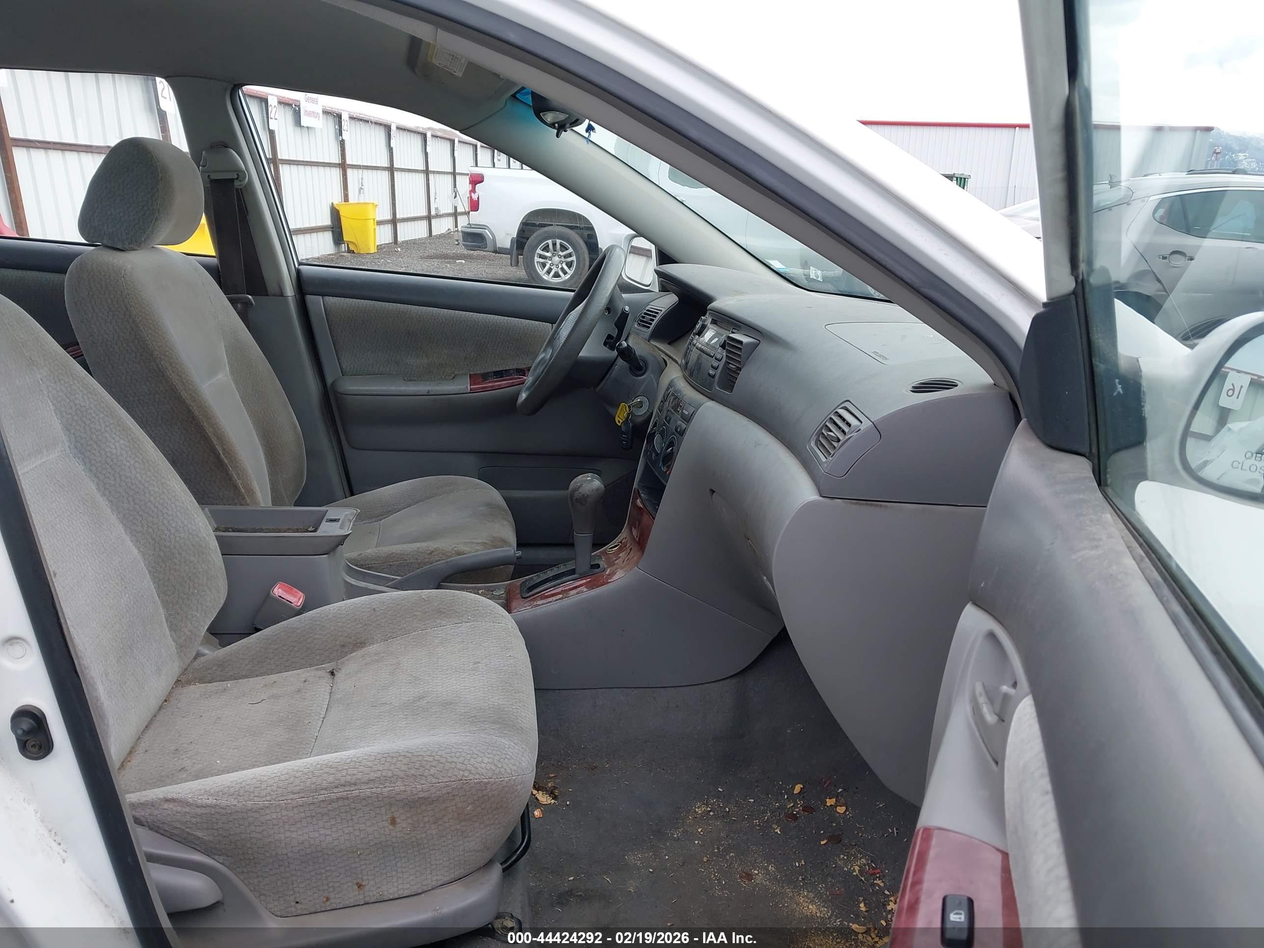 TOYOTA COROLLA image 5