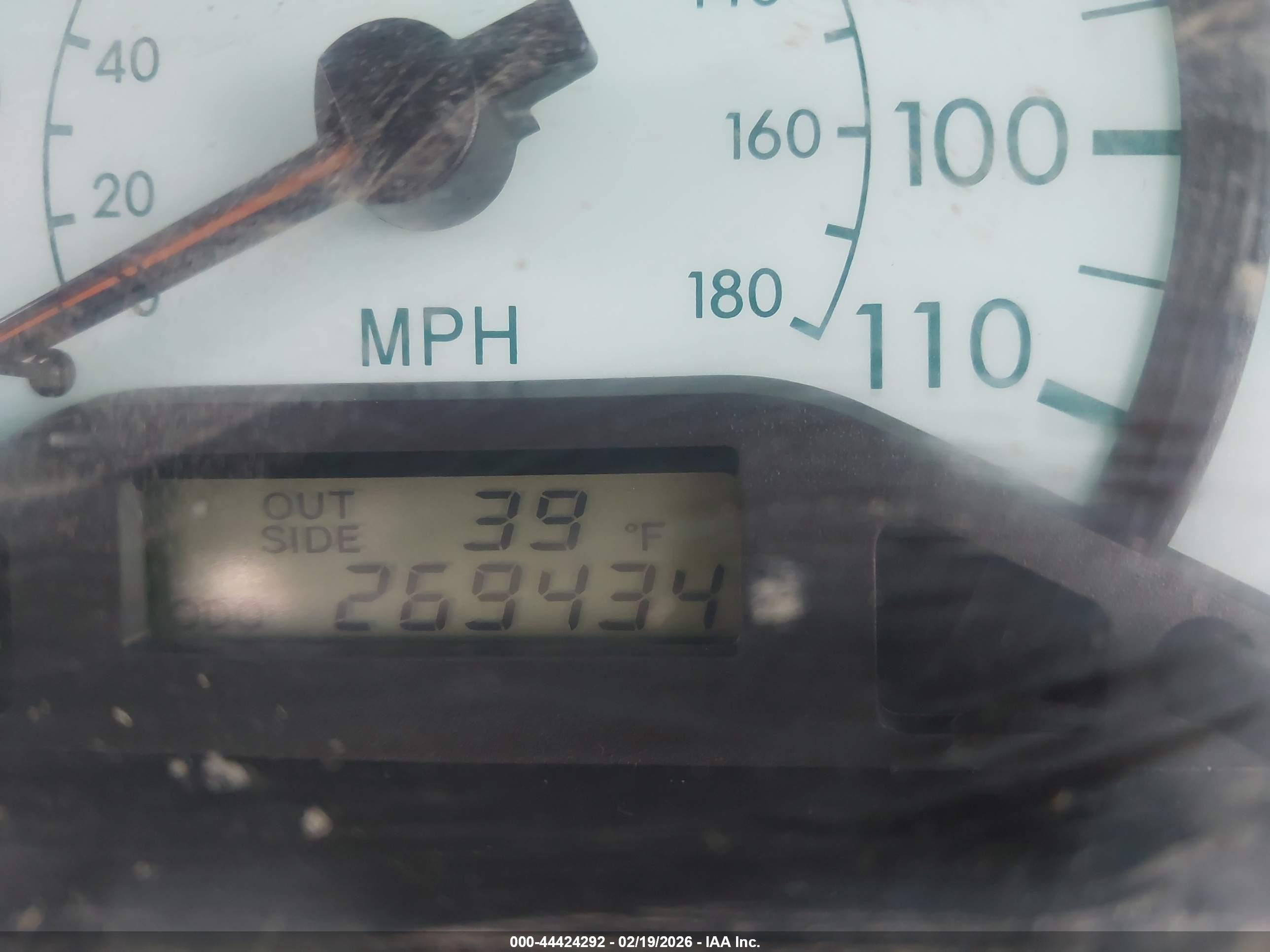 TOYOTA COROLLA image 7