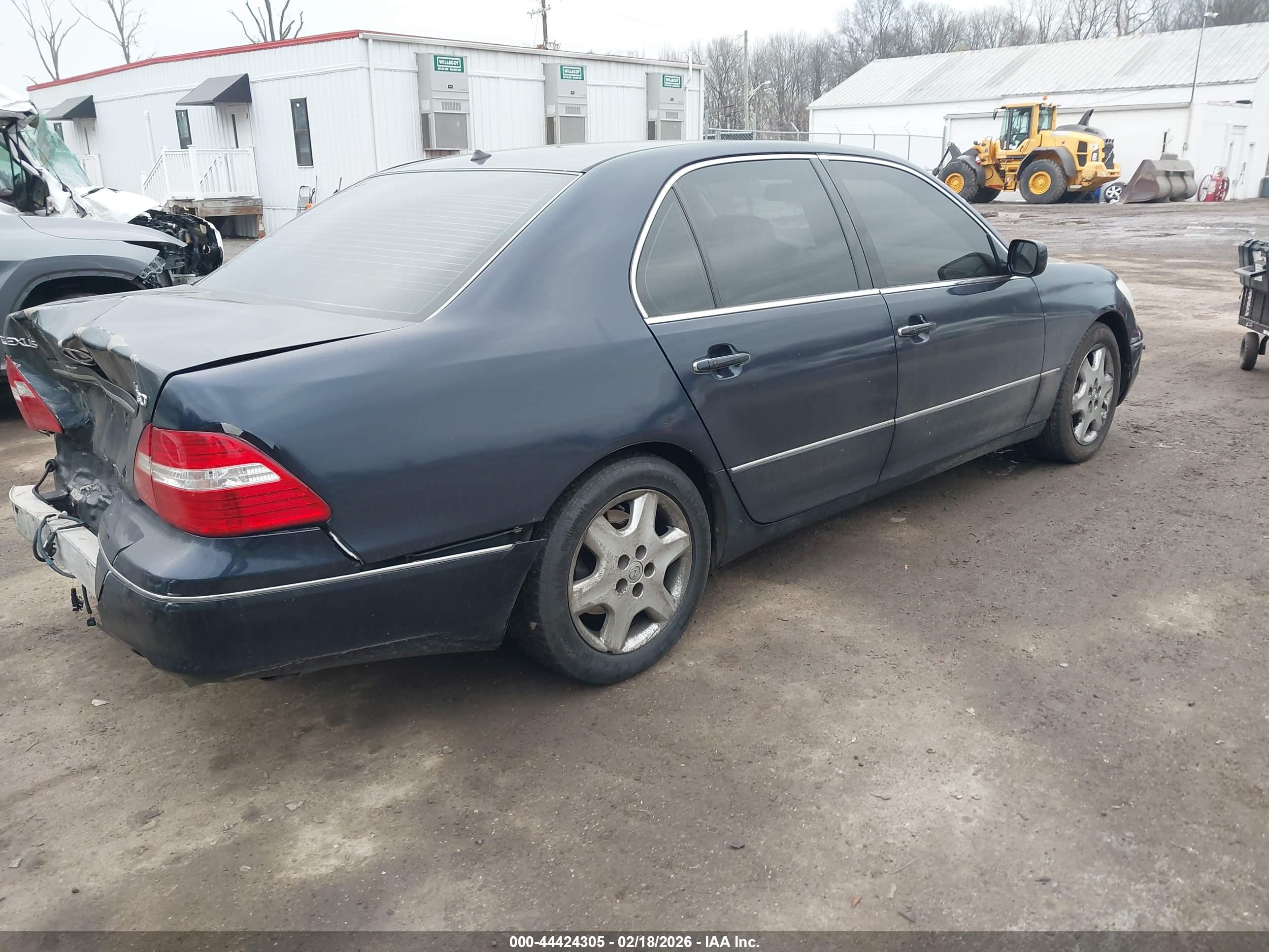 LEXUS LS image 4