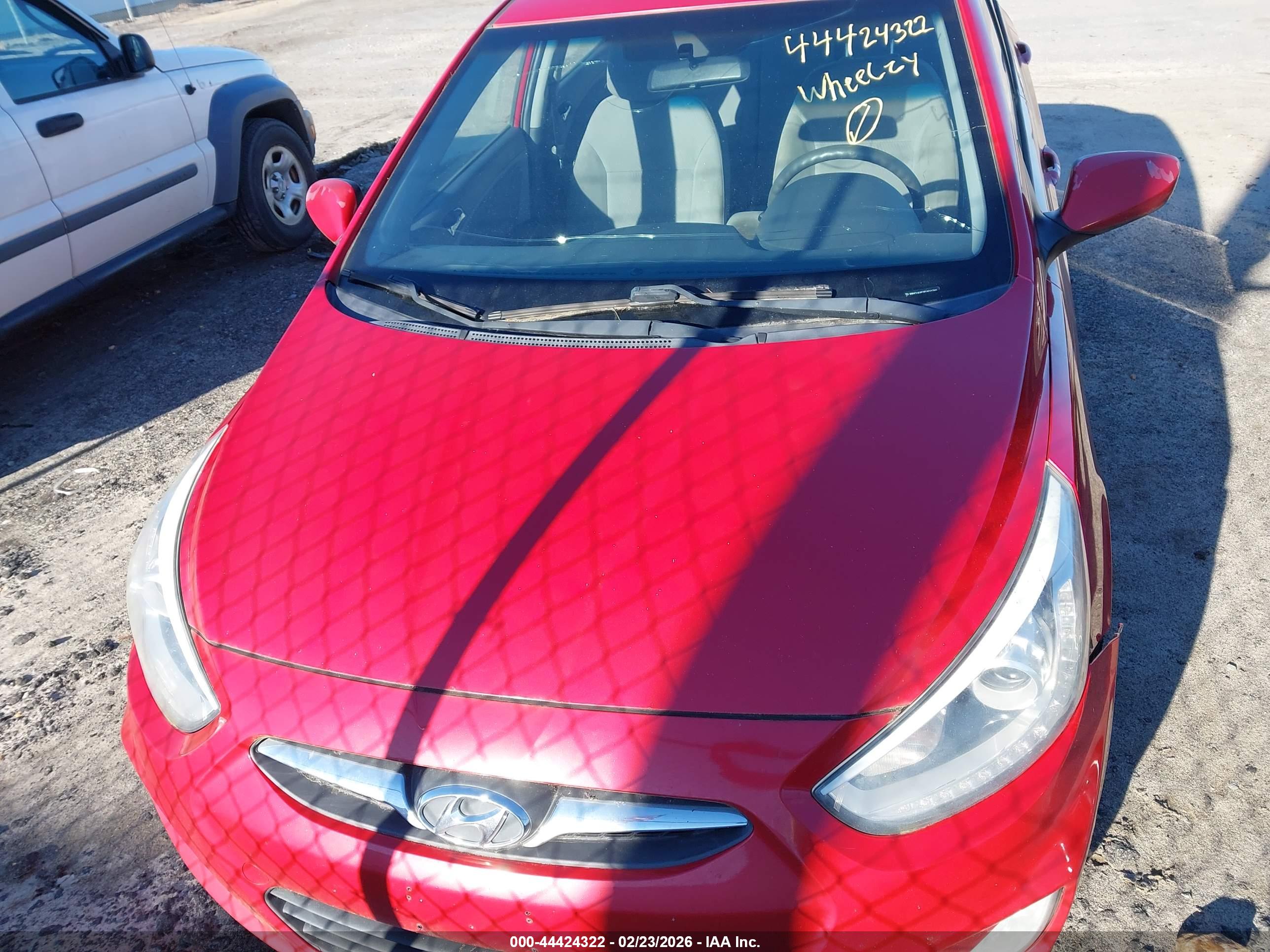 HYUNDAI ACCENT image 6
