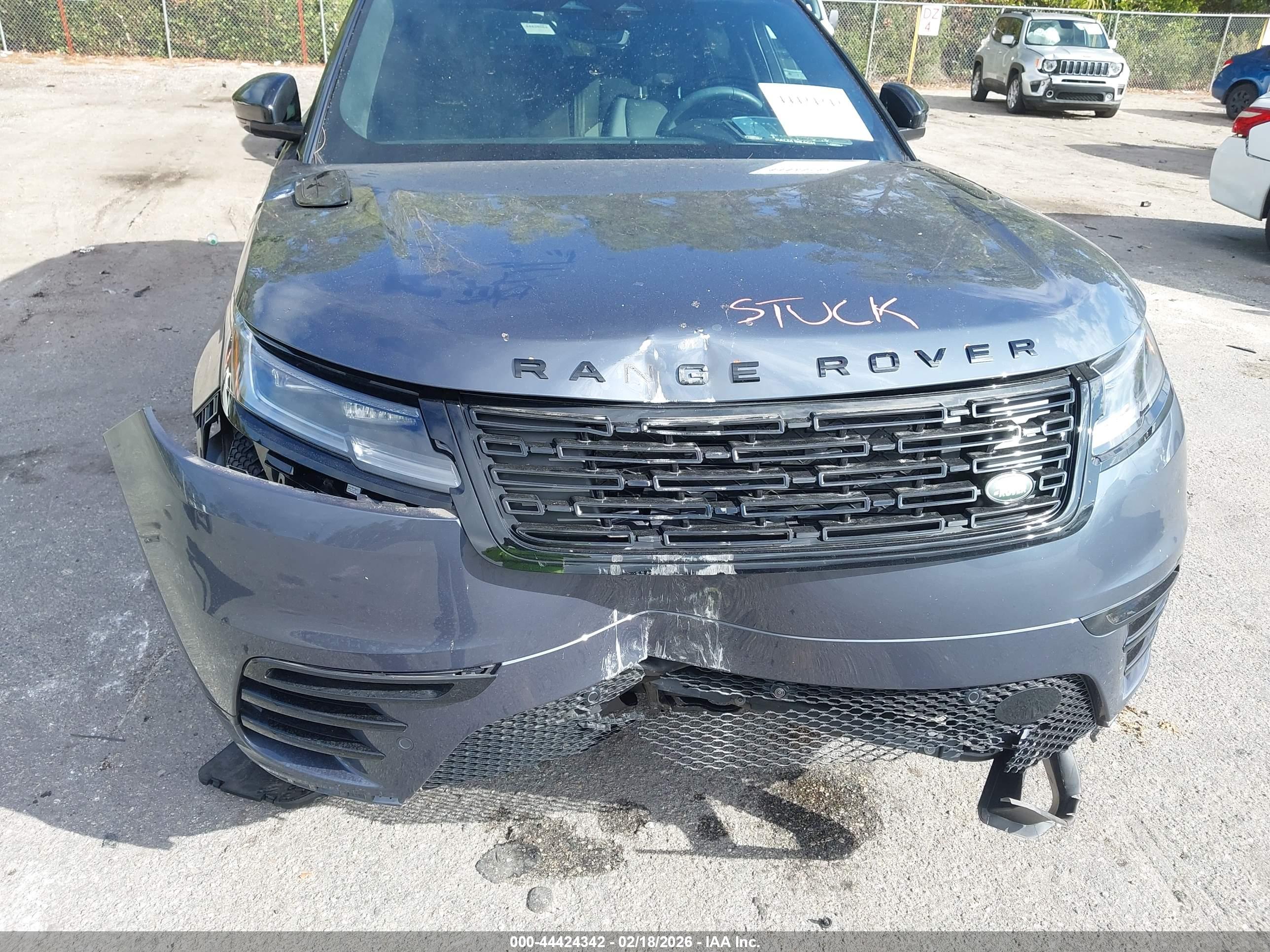 LAND ROVER image 6