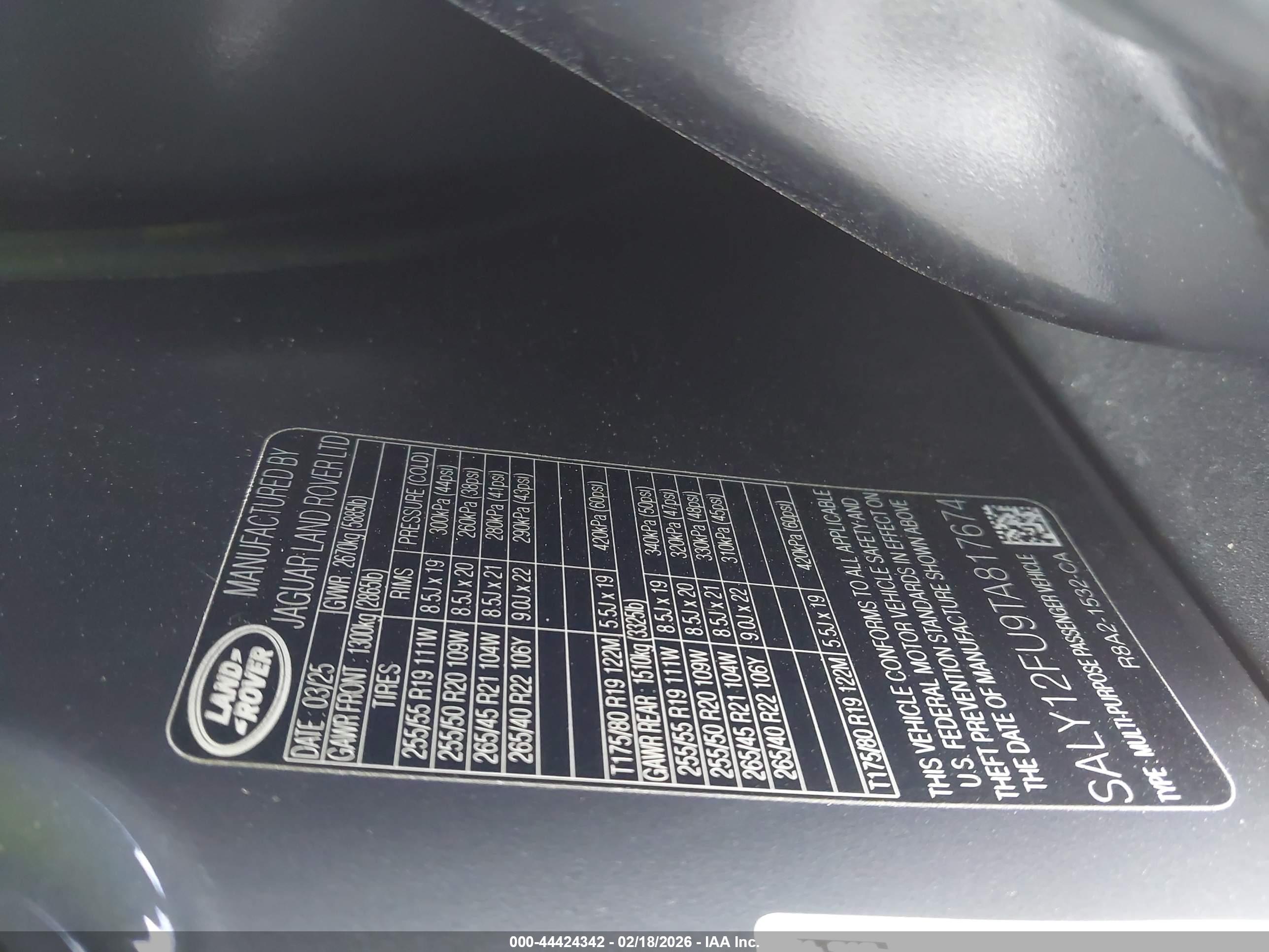 LAND ROVER image 9