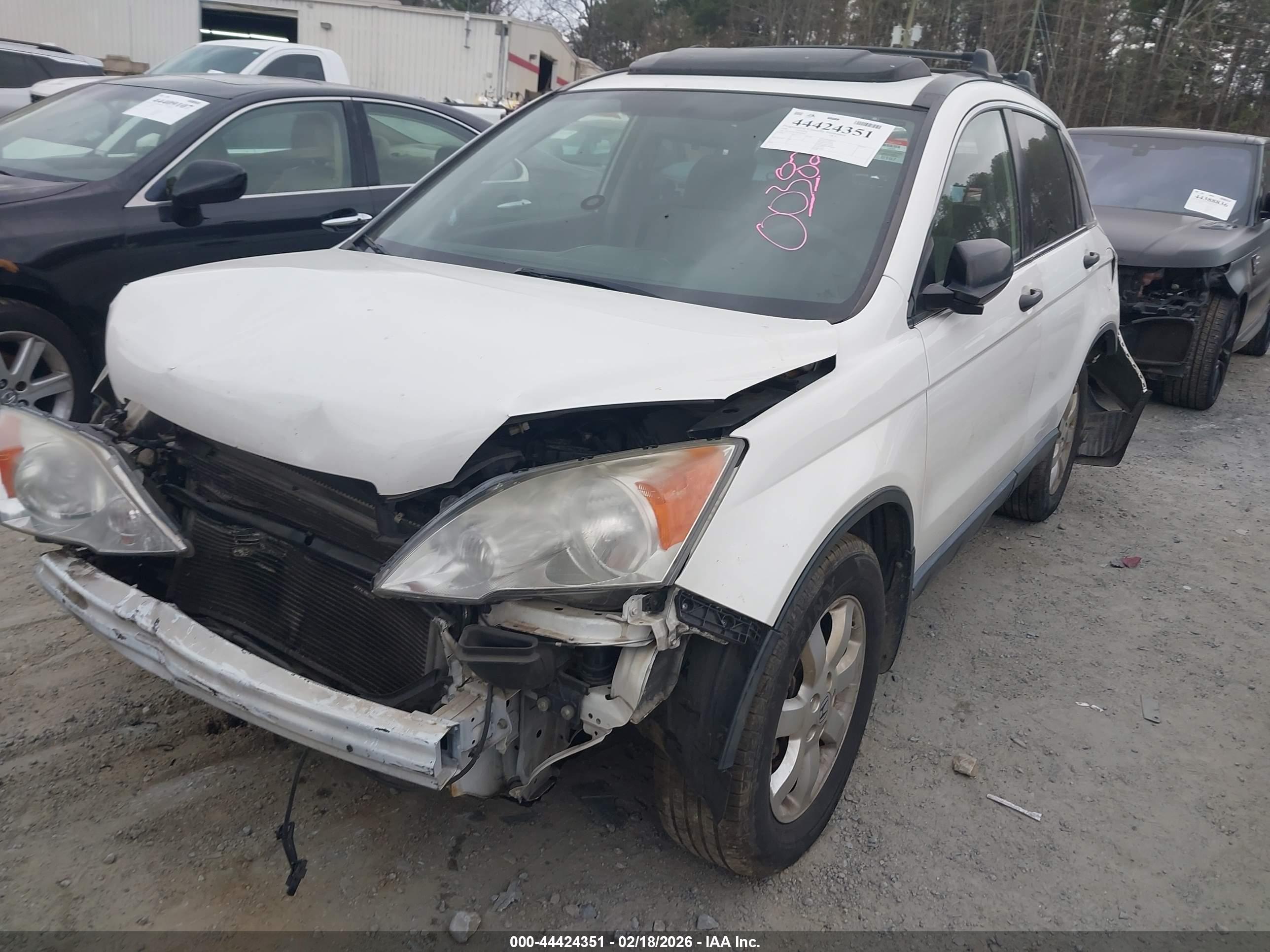 HONDA CR-V image 2
