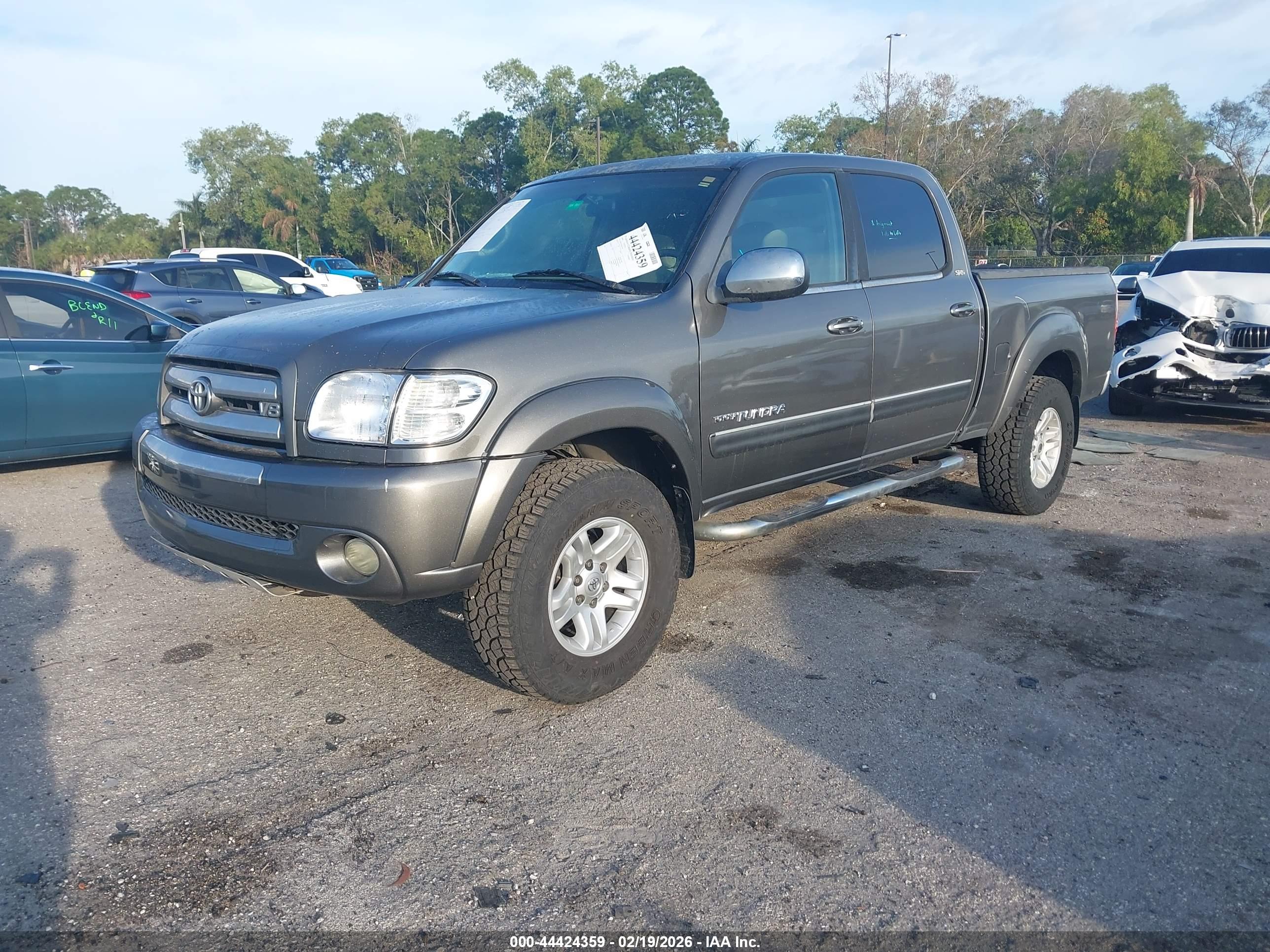 TOYOTA TUNDRA image 2