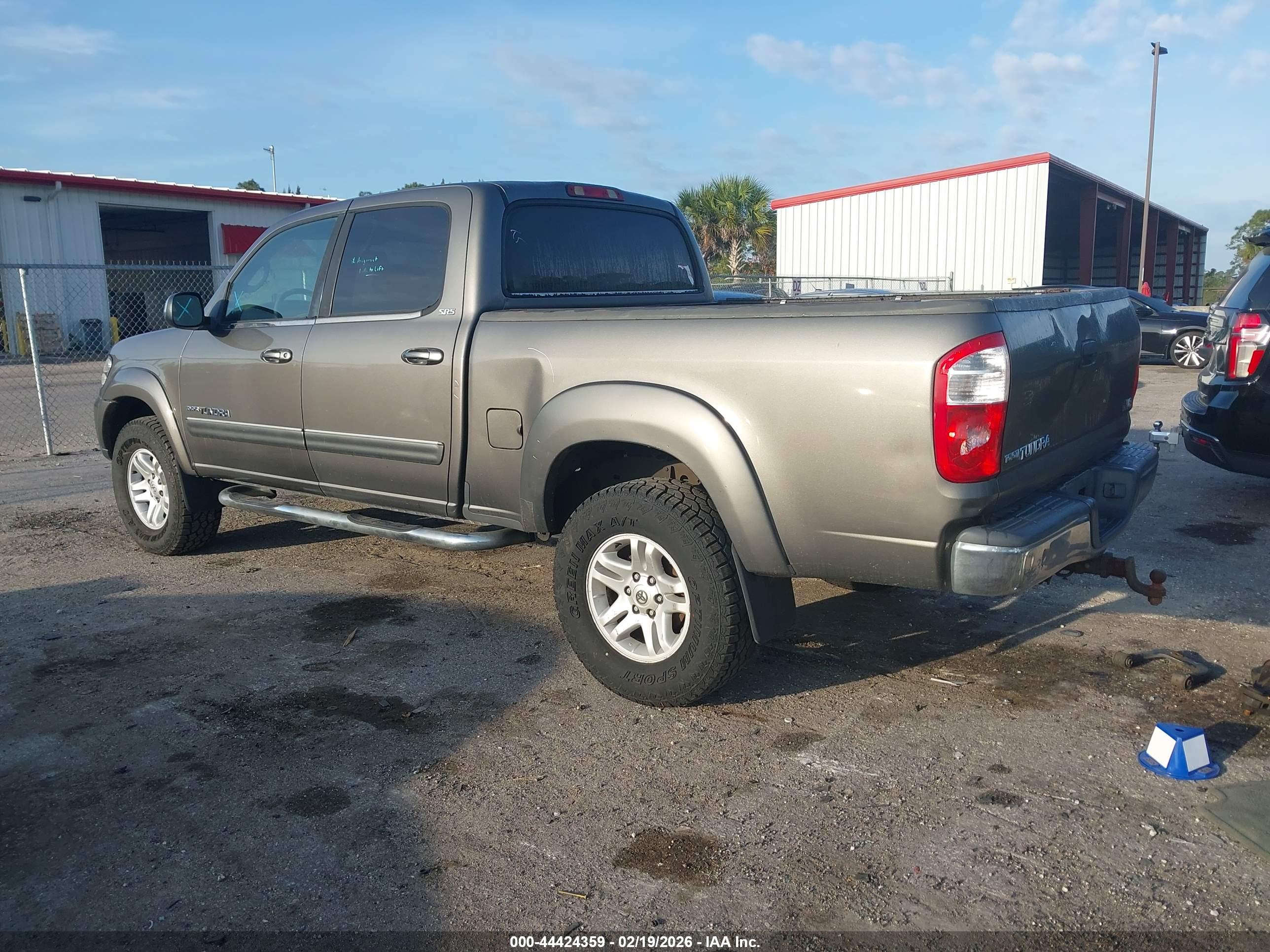 TOYOTA TUNDRA image 3